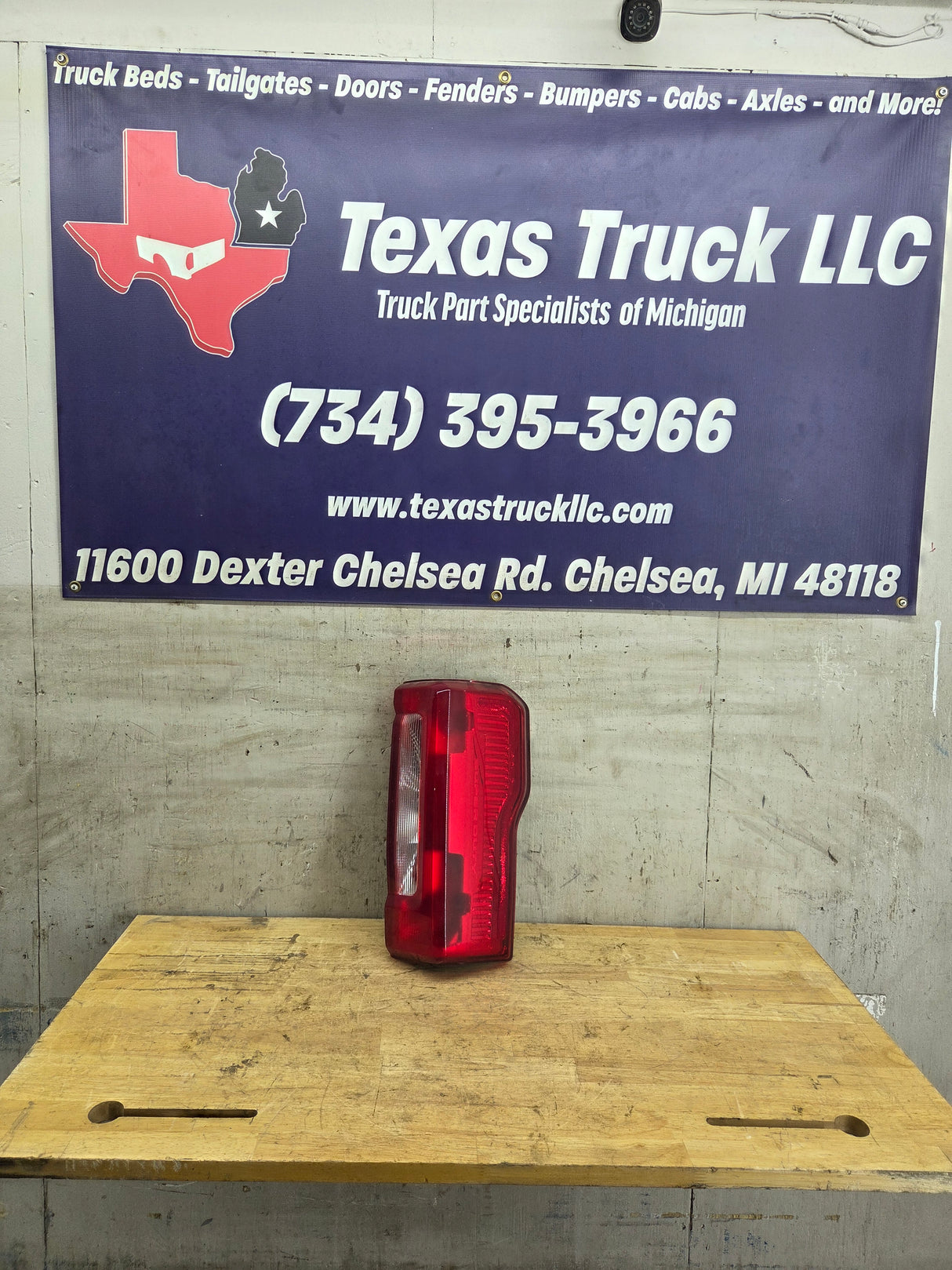 2023-2026 Ford Super Duty F250 F350 F450 F550 OEM RH Passenger Side Tail Light PC3B-13B504-A