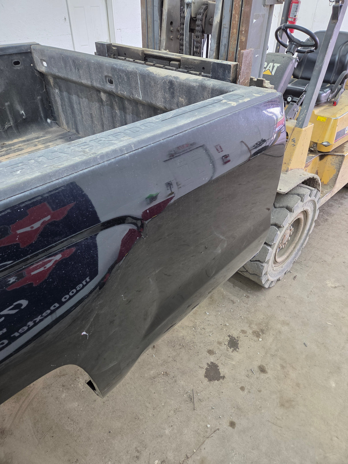 2014-2019 Chevrolet Silverado 1500 2500HD 3500HD 8' Long Truck Bed