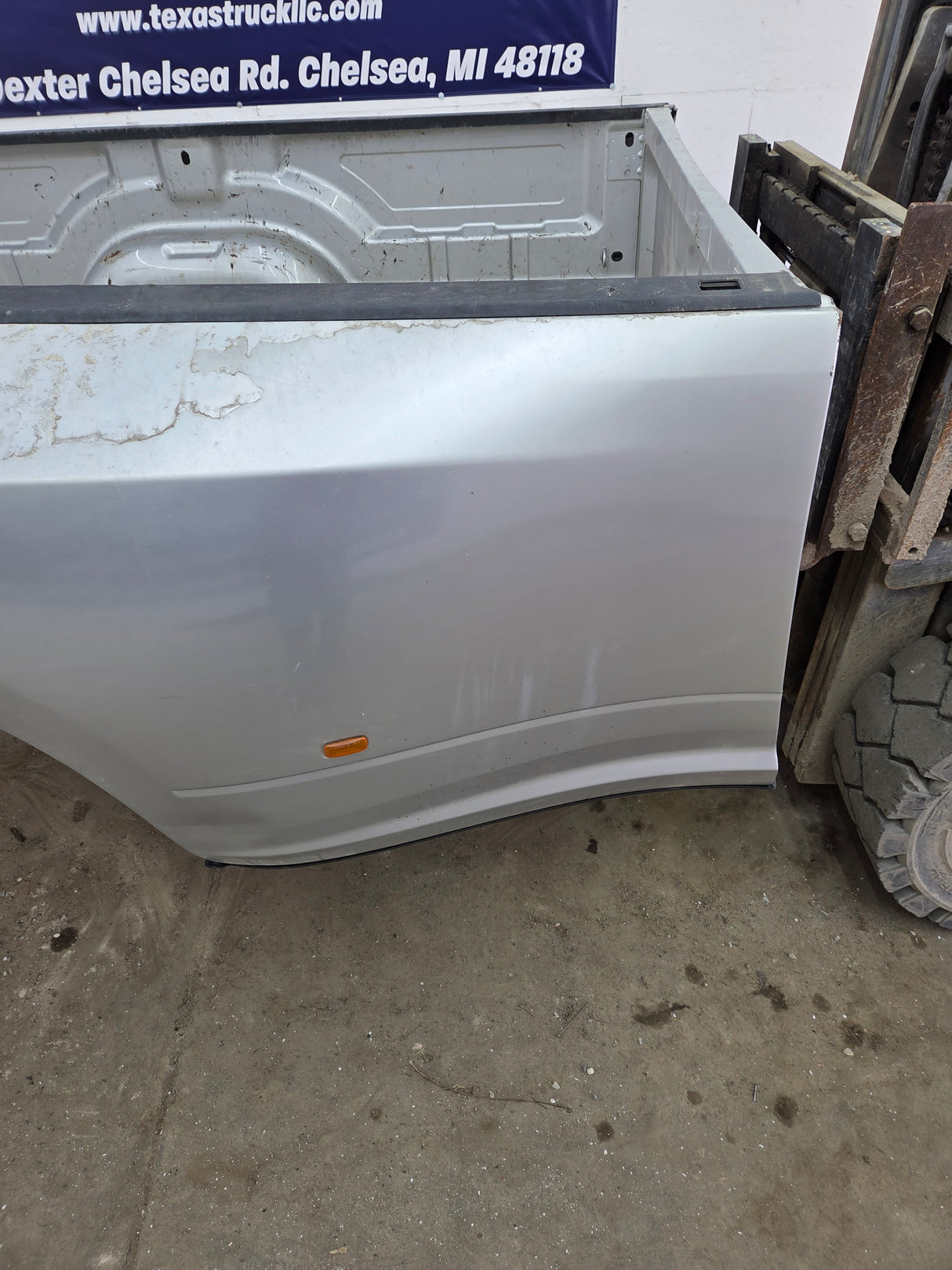 2009-2018 Dodge Ram 3500 4500 4th Gen Dually 8' Truck Truck Bed