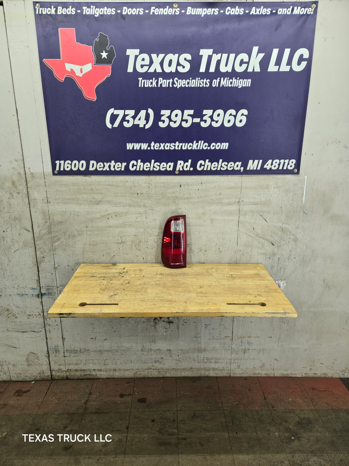 2008-2016 Ford Super Duty Driver Side Tail Light F250 F350 F450 F550