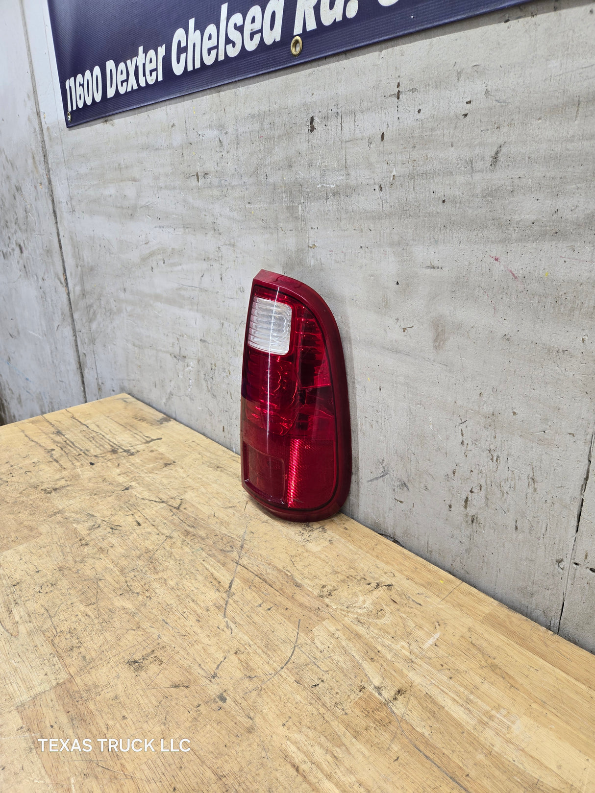 2008-2016 Ford Super Duty Passenger Side Tail Light F250 F350 F450 F550