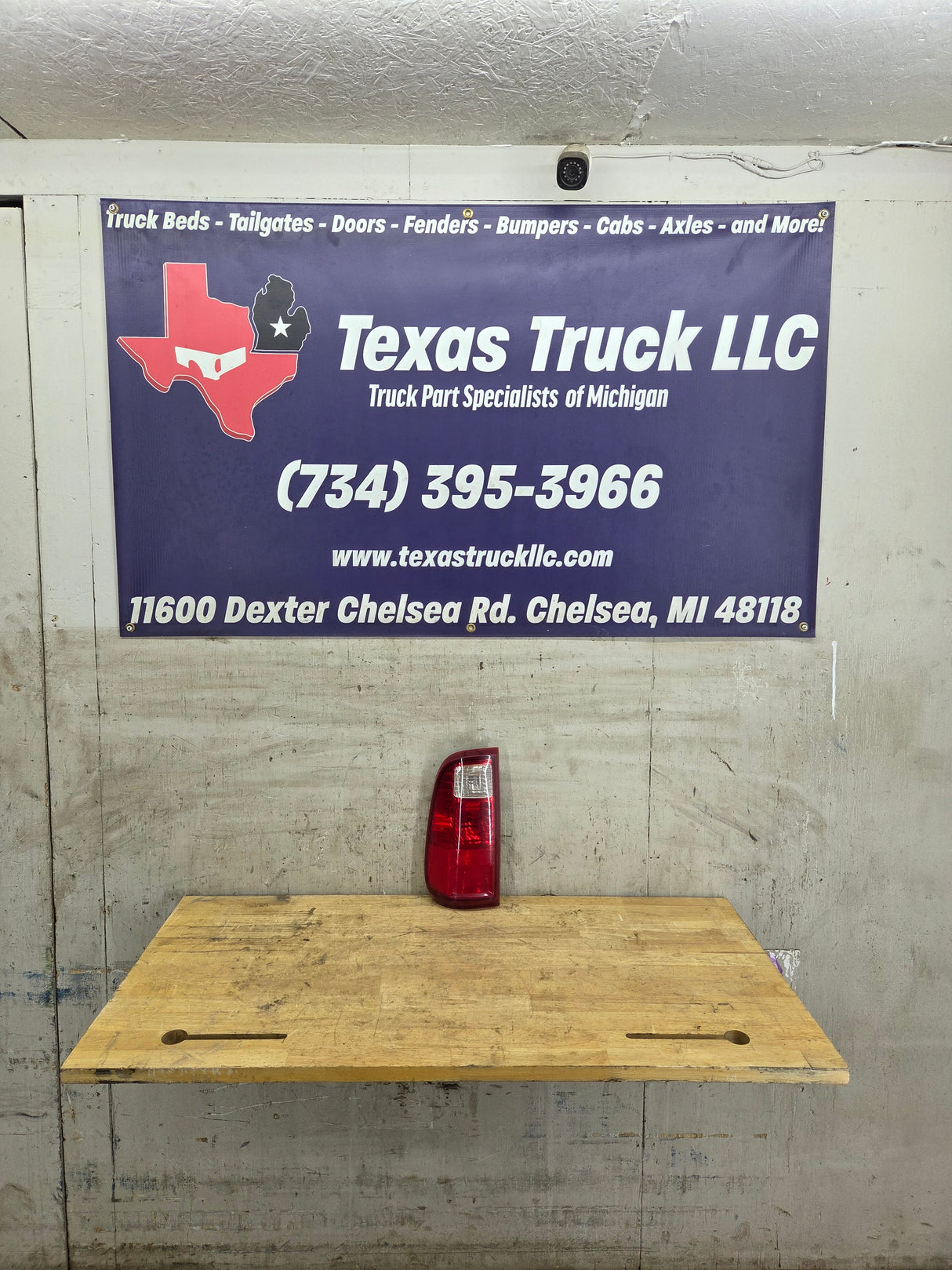 2008-2016 Ford Super Duty Driver Side Tail Light F250 F350 F450 F550