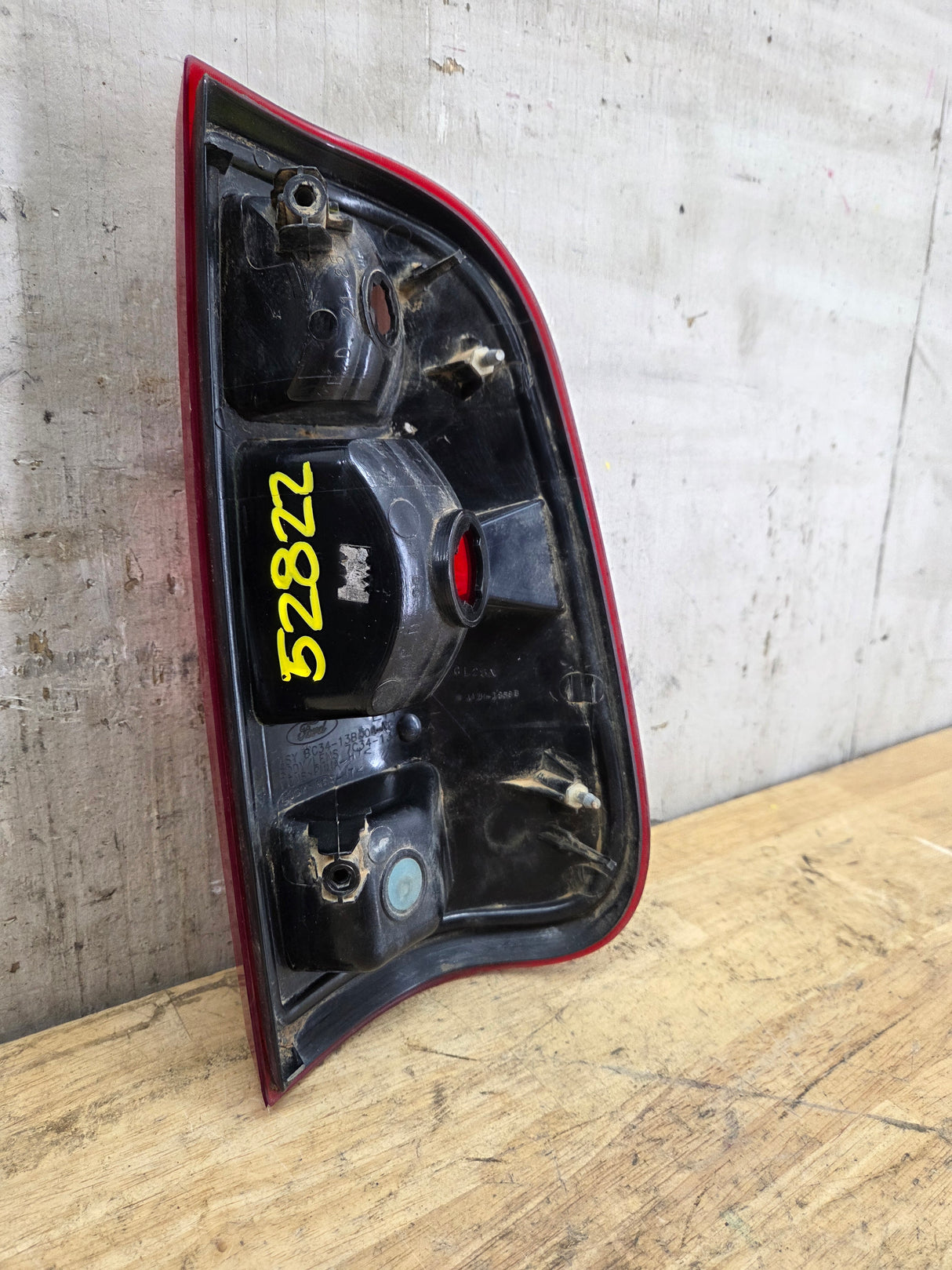 2008-2016 Ford Super Duty Driver Side Tail Light F250 F350 F450 F550