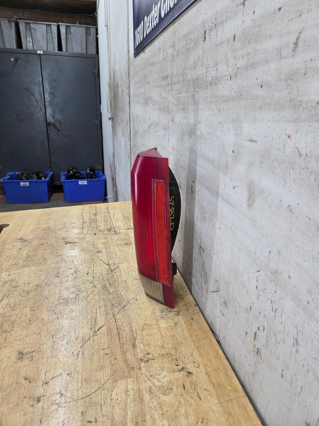 1987-1989 Ford Driver Side Tail Light F150 F250