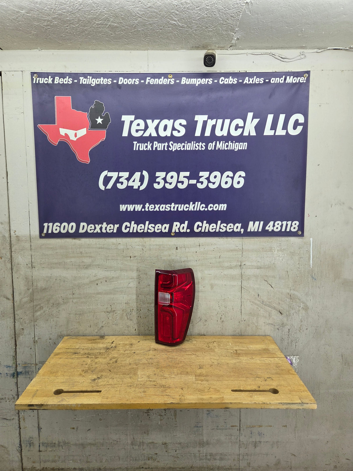 2020-2026 Chevy Silverado 3500HD Dually Passenger Side Tail Light 85588322