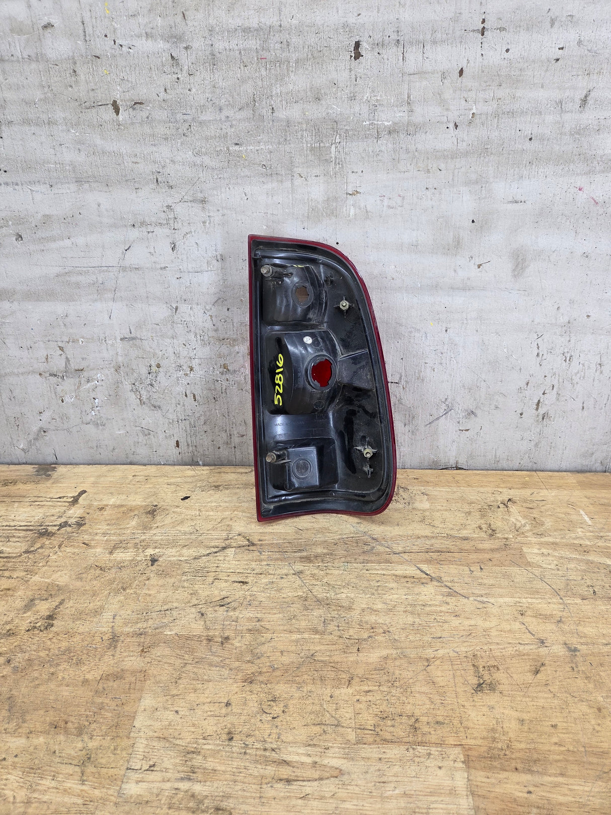2008-2016 Ford Super Duty Driver Side Tail Light F250 F350 F450 F550