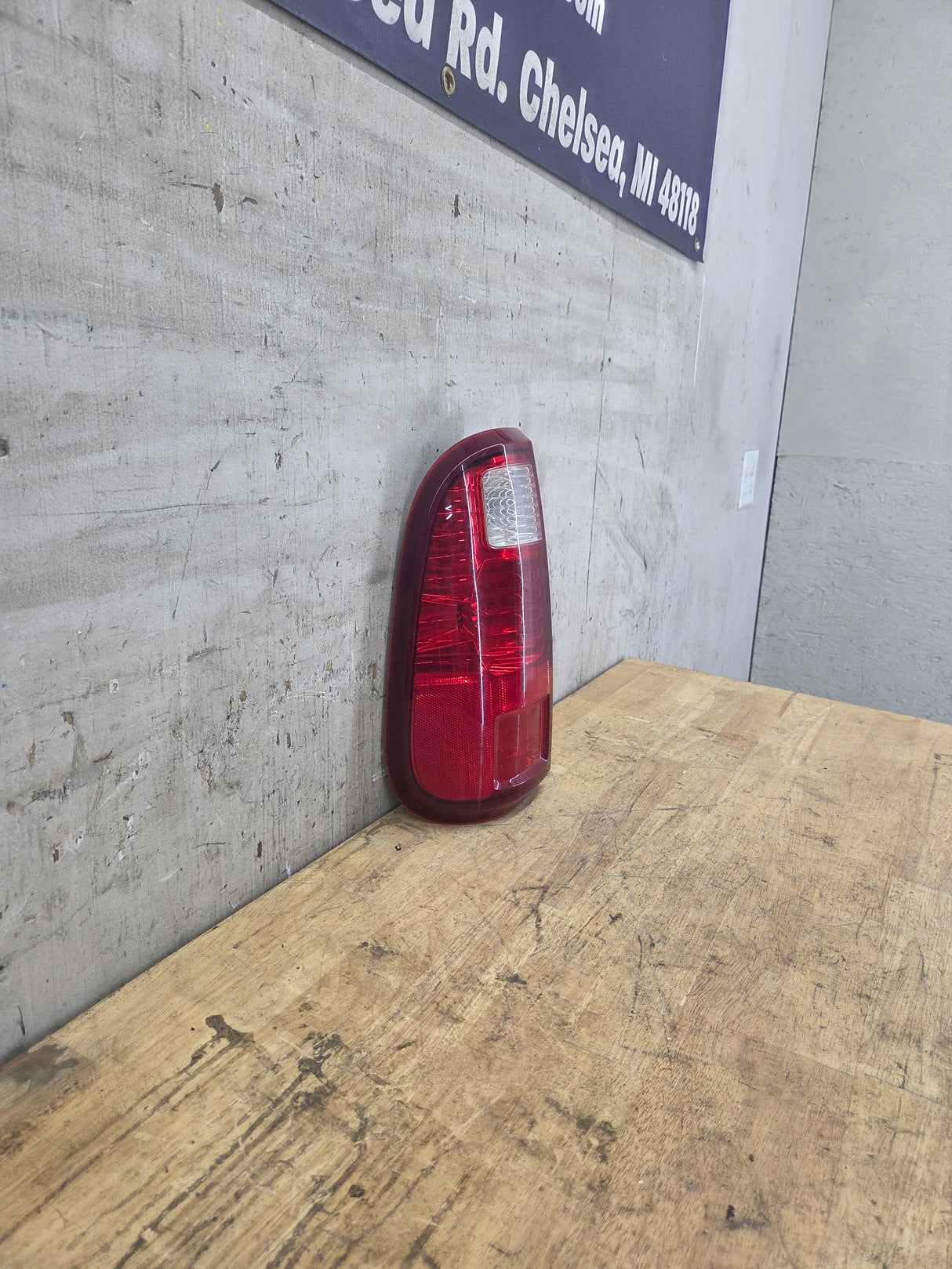 2008-2016 Ford Super Duty Driver Side Tail Light F250 F350 F450 F550