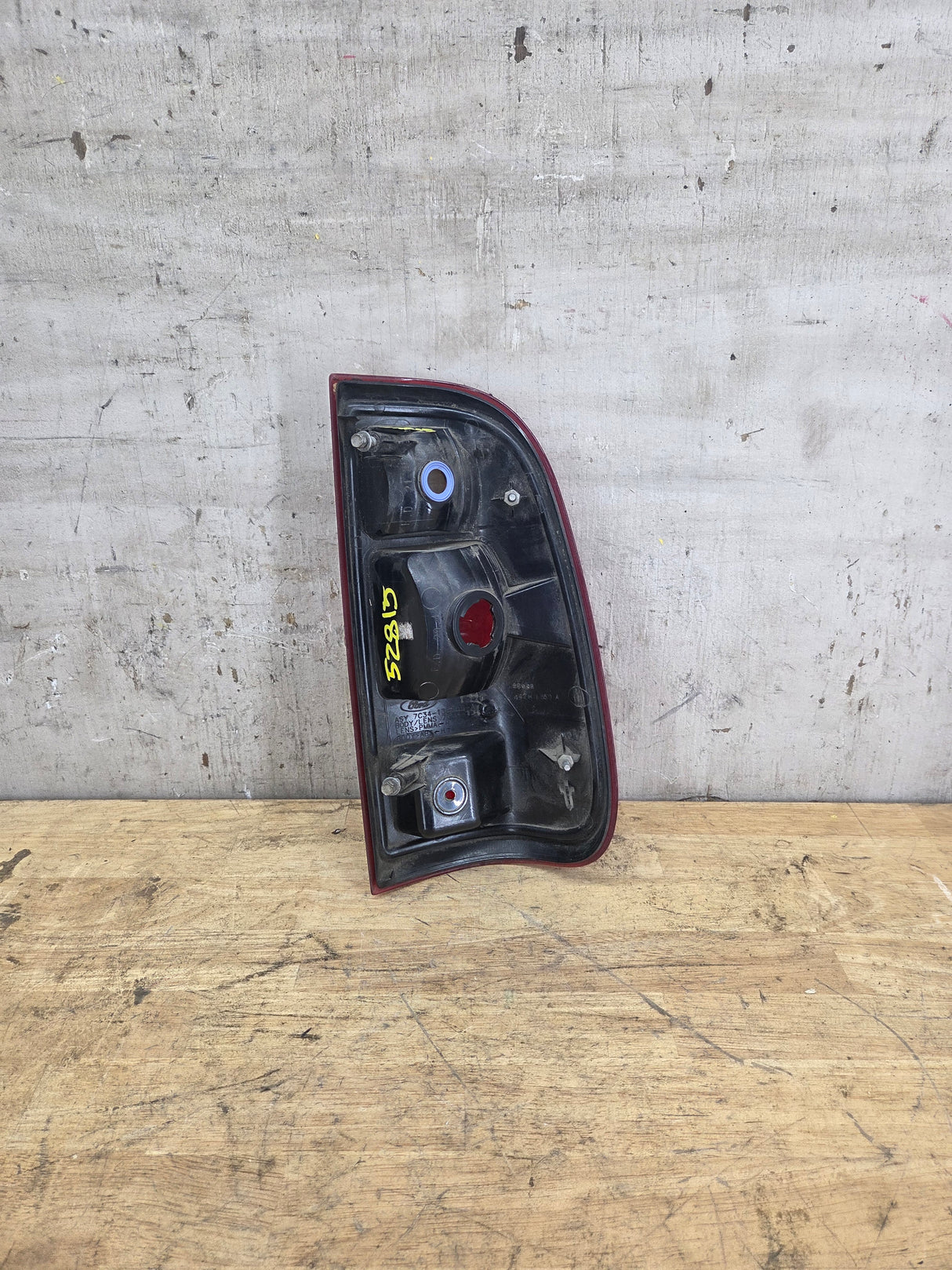2008-2016 Ford Super Duty Driver Side Tail Light F250 F350 F450 F550