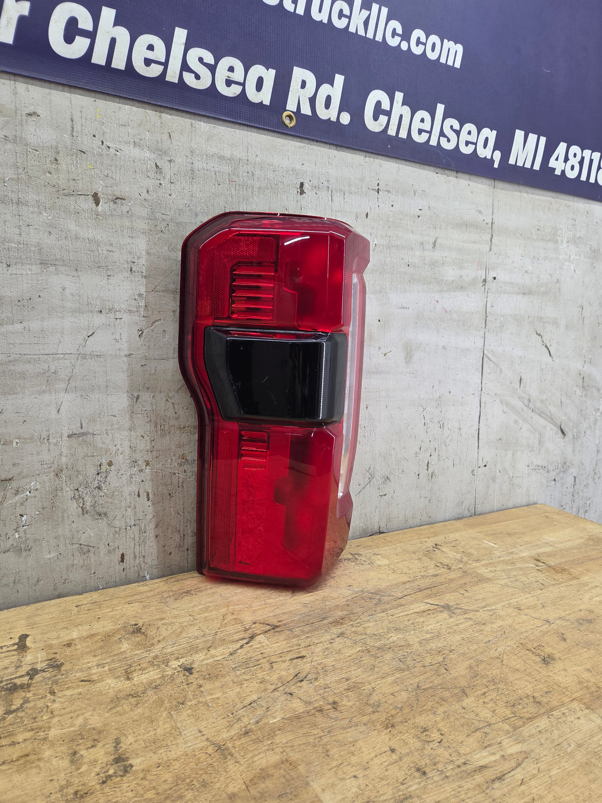 2023-2026 Ford Super Duty Driver Side Tail Light W/Bliss PC3B-13B505-BJ F250 F350 F450