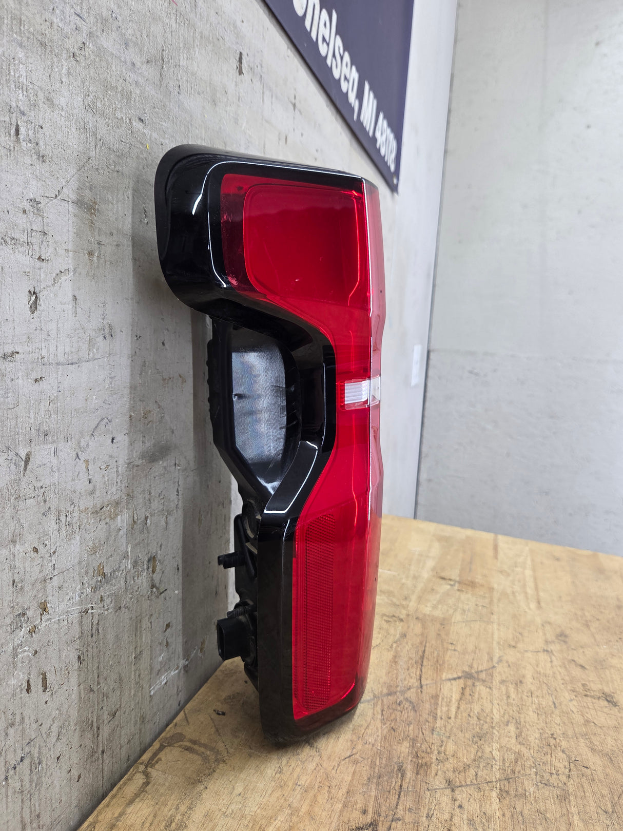 2024-2025 Chevy Silverado Driver Side LED Tail Light 86579981 2500HD 3500HD