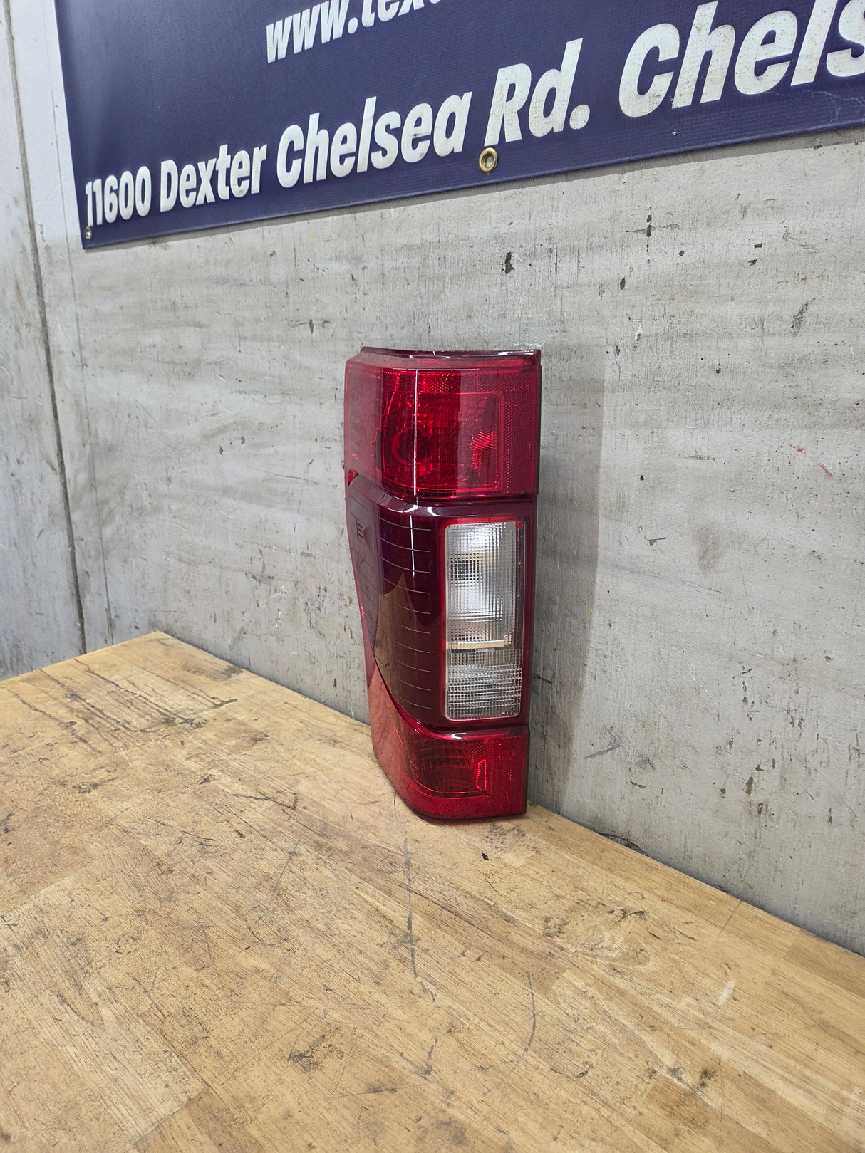 2020-2022 Ford Super Duty Driver Side Tail Light Halogen W/Bliss LC3B-13405-EA F250 F350 F450 F550