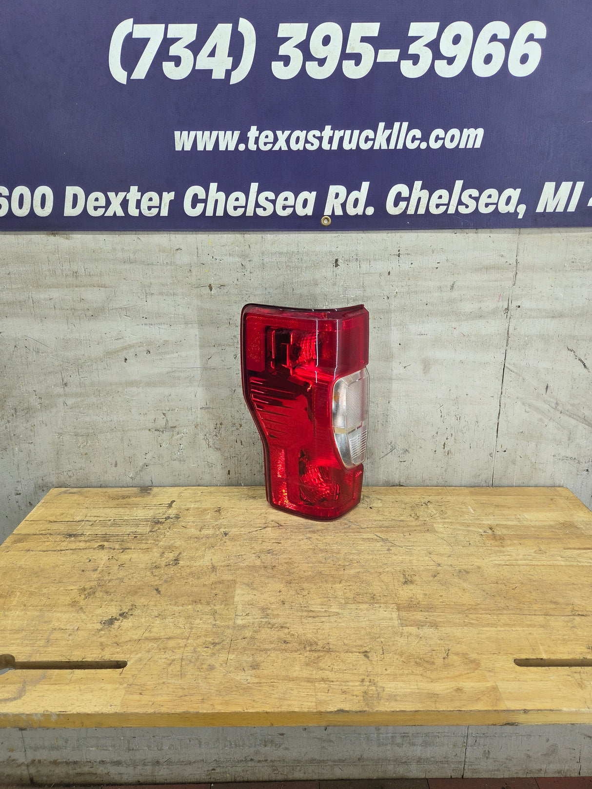2020-2022 Ford Super Duty Driver Side Tail Light Halogen LC3B-13B505-AD