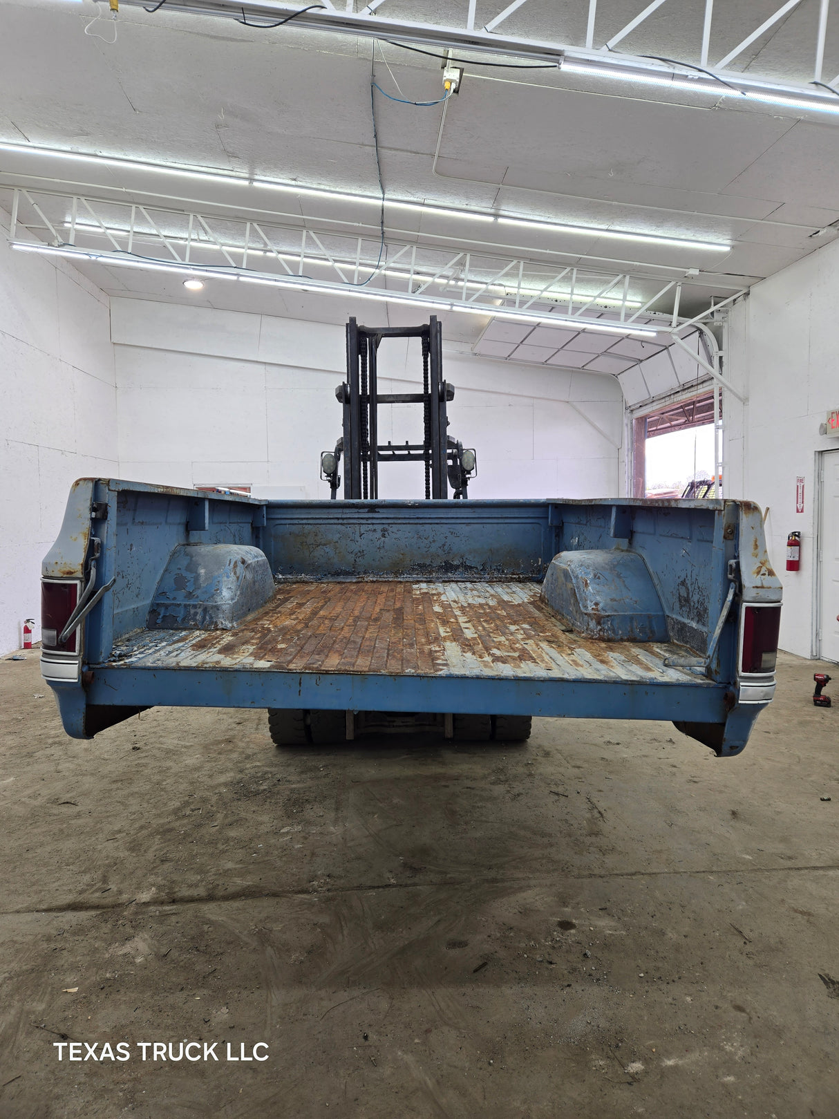 1979-1987 Chevrolet / GMC Square Body 8' Long Bed C10 C15 C20 C25 C35 K10 K15 K20 K25 K35