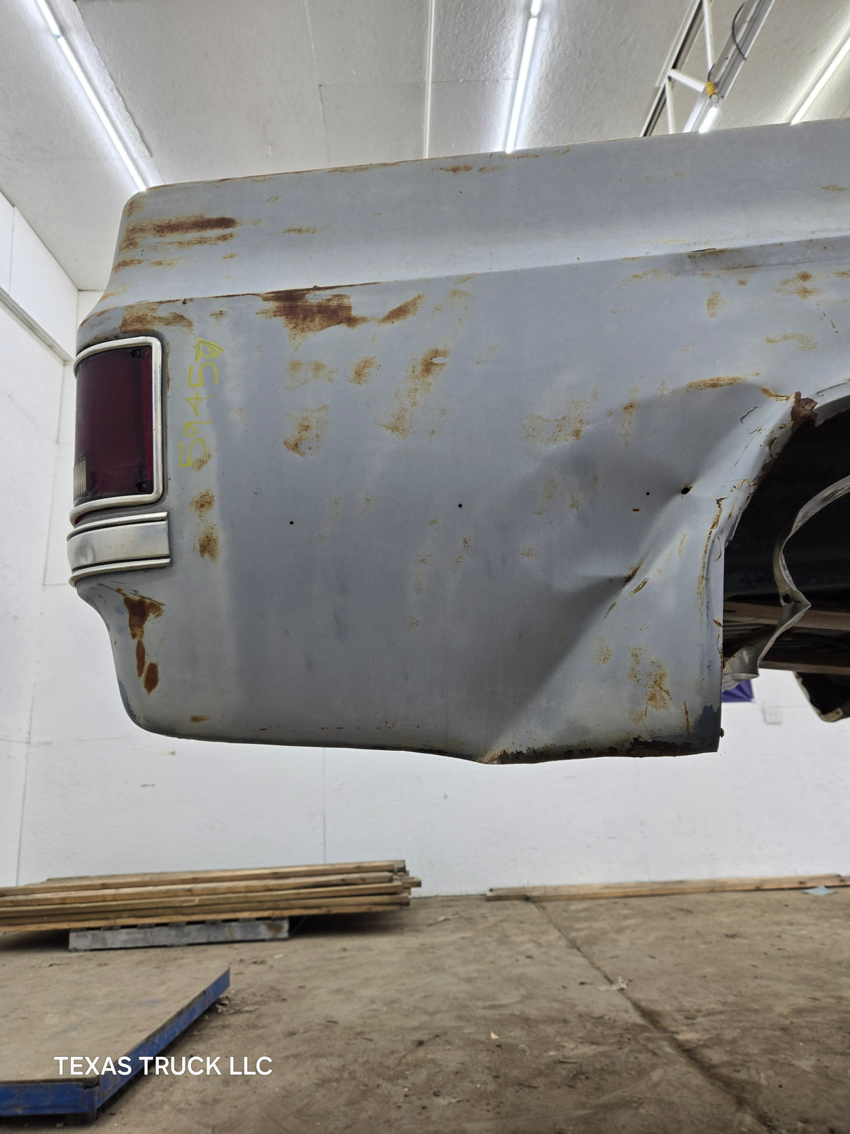 1979-1987 Chevrolet / GMC Square Body 8' Long Bed C10 C15 C20 C25 C35 K10 K15 K20 K25 K35