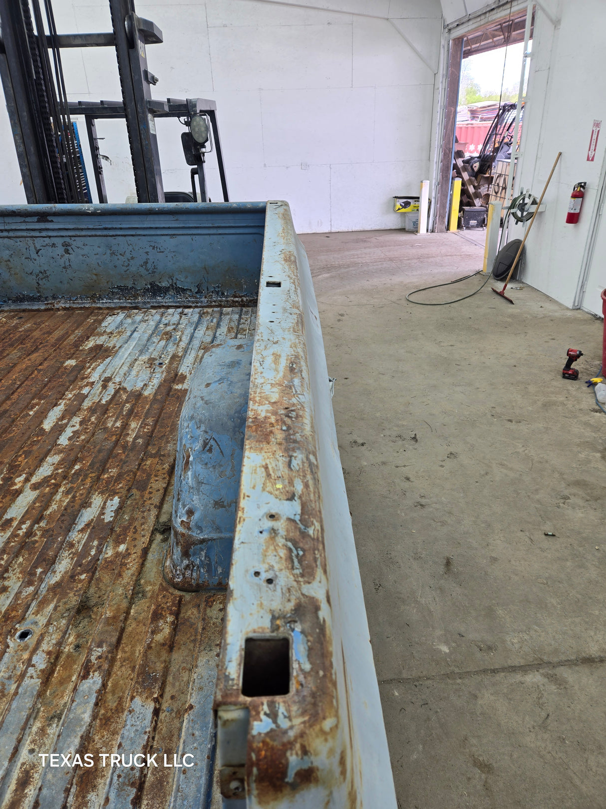 1979-1987 Chevrolet / GMC Square Body 8' Long Bed C10 C15 C20 C25 C35 K10 K15 K20 K25 K35