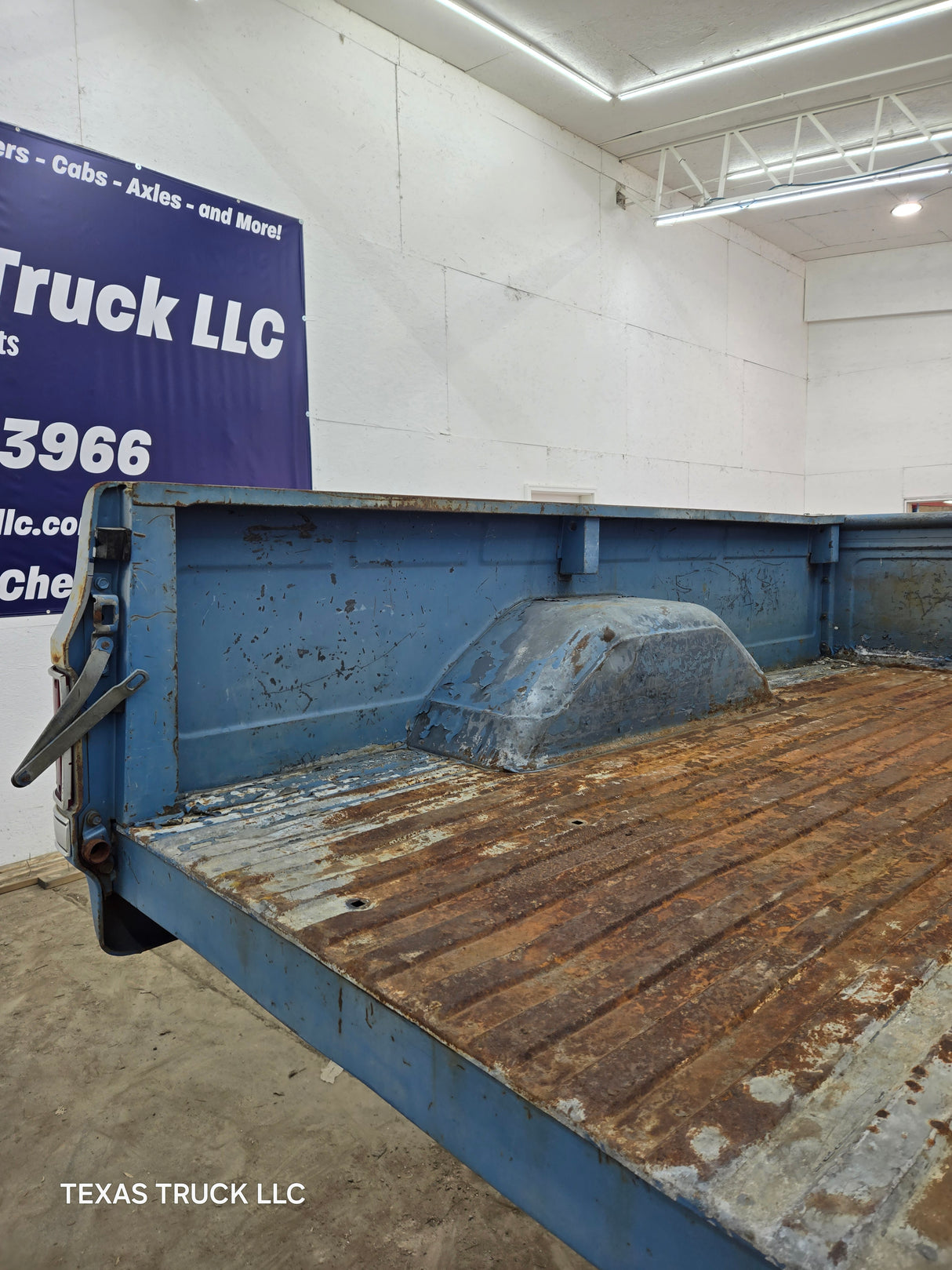 1979-1987 Chevrolet / GMC Square Body 8' Long Bed C10 C15 C20 C25 C35 K10 K15 K20 K25 K35