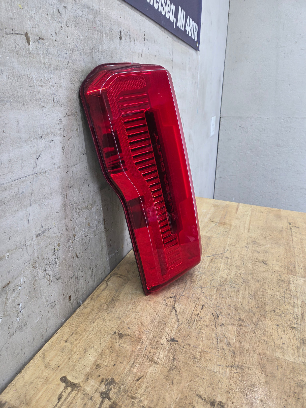 2023-2026 Ford Super Duty Driver Side Tail Light PC3B-13B505-AF F250 F350 F450 F550