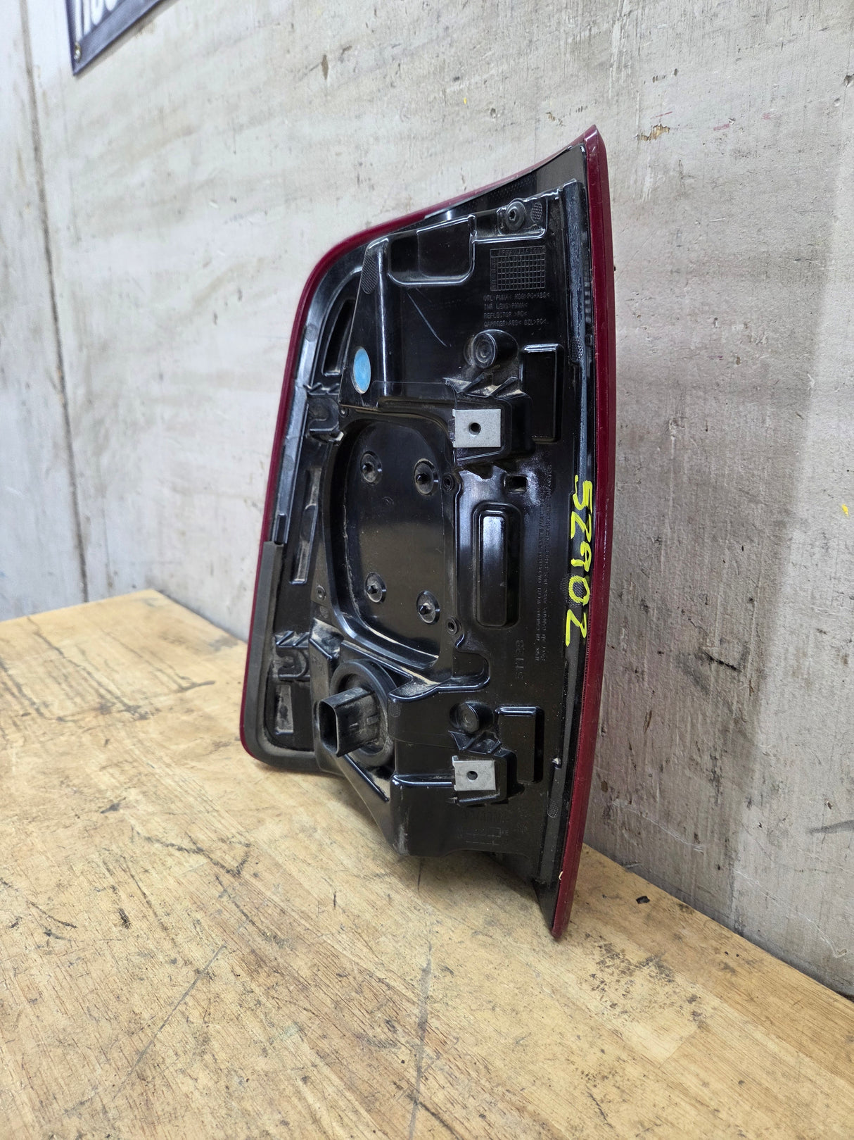 2019-2024 Dodge Ram Passenger Side LED Tail Light W/O BSS 68361716AD 2500 3500