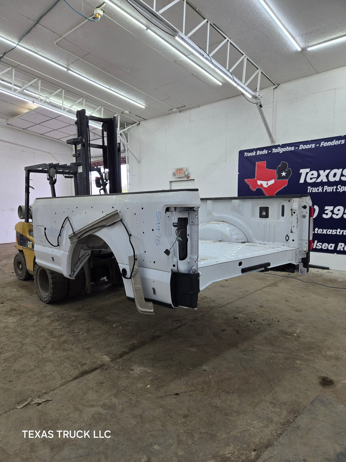 2017-2022 Ford Super Duty F350 F450 F550 8' Dually Bed - Oxford White