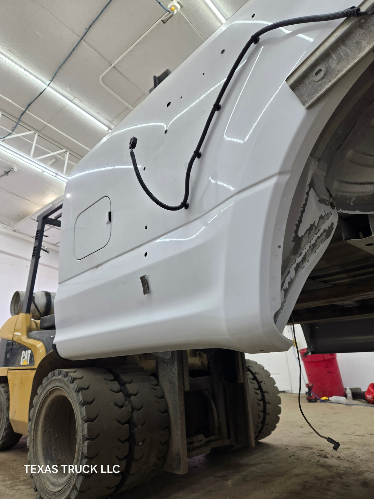 2017-2022 Ford Super Duty F350 F450 F550 8' Dually Bed - Oxford White