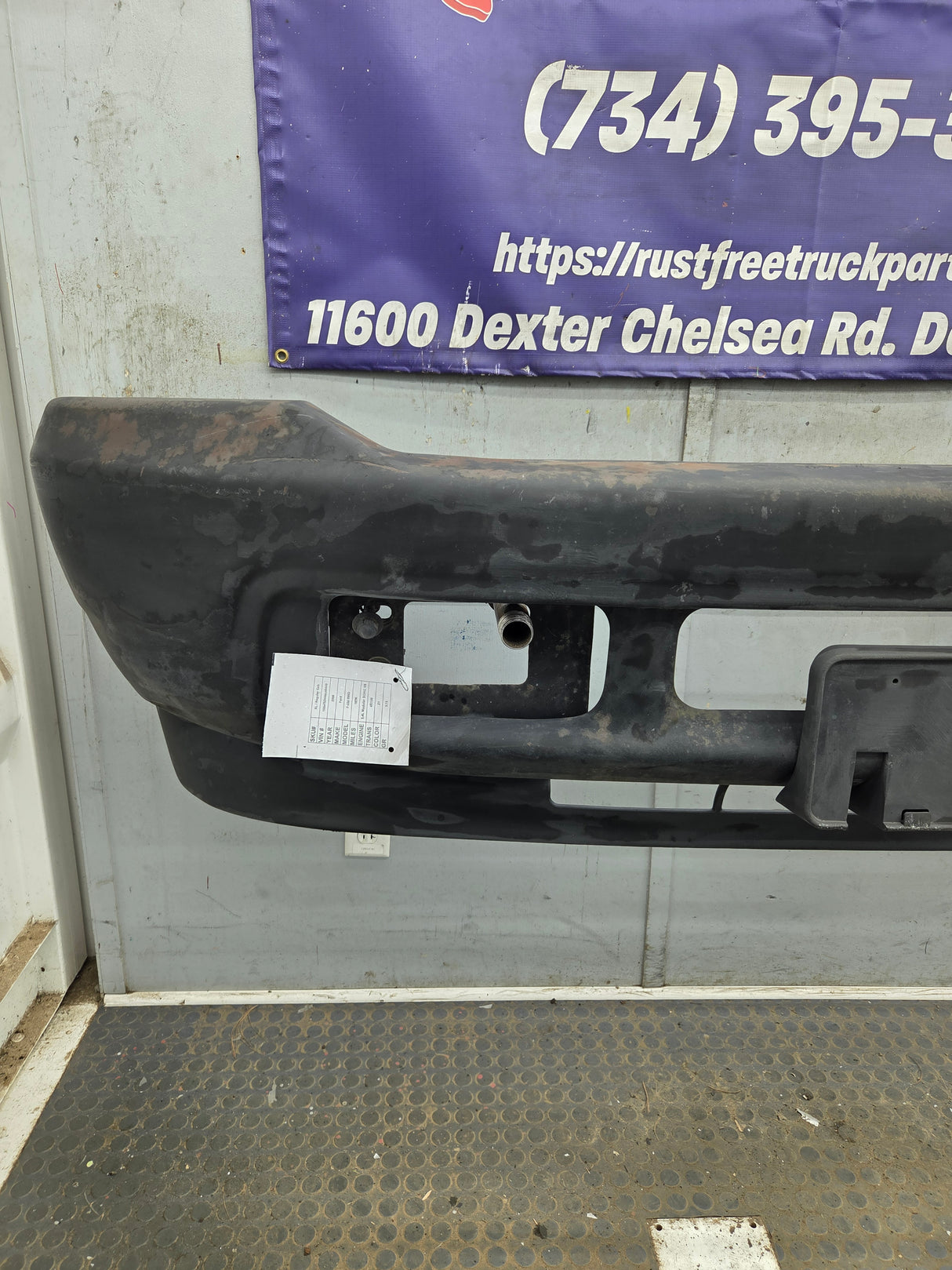 1999-2004 Ford Super Duty F250 F350 F450 F550 Excursion Front Bumper