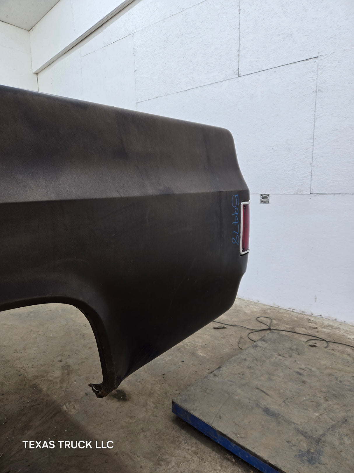 1979-1987 Chevrolet / GMC Square Body 8' Long Bed C10 C15 C20 C25 C35 K10 K15 K20 K25 K35