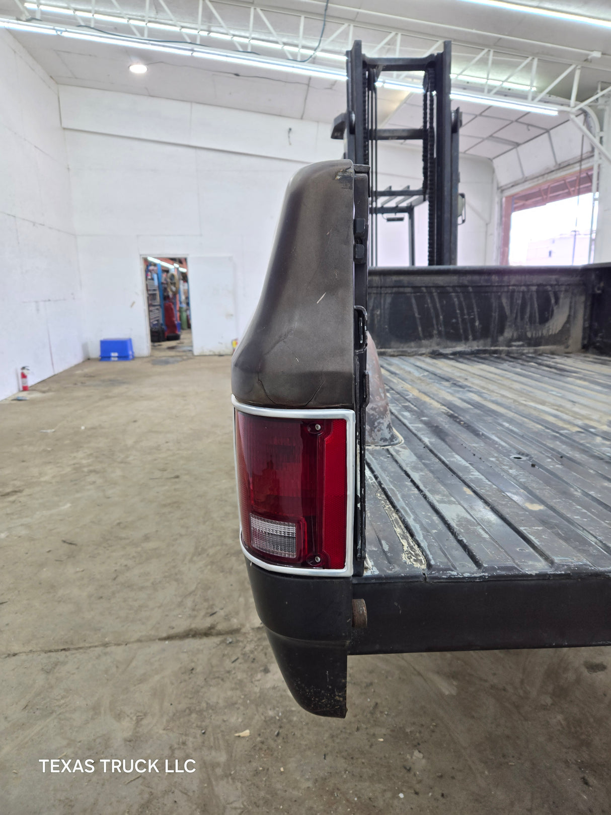 1979-1987 Chevrolet / GMC Square Body 8' Long Bed C10 C15 C20 C25 C35 K10 K15 K20 K25 K35
