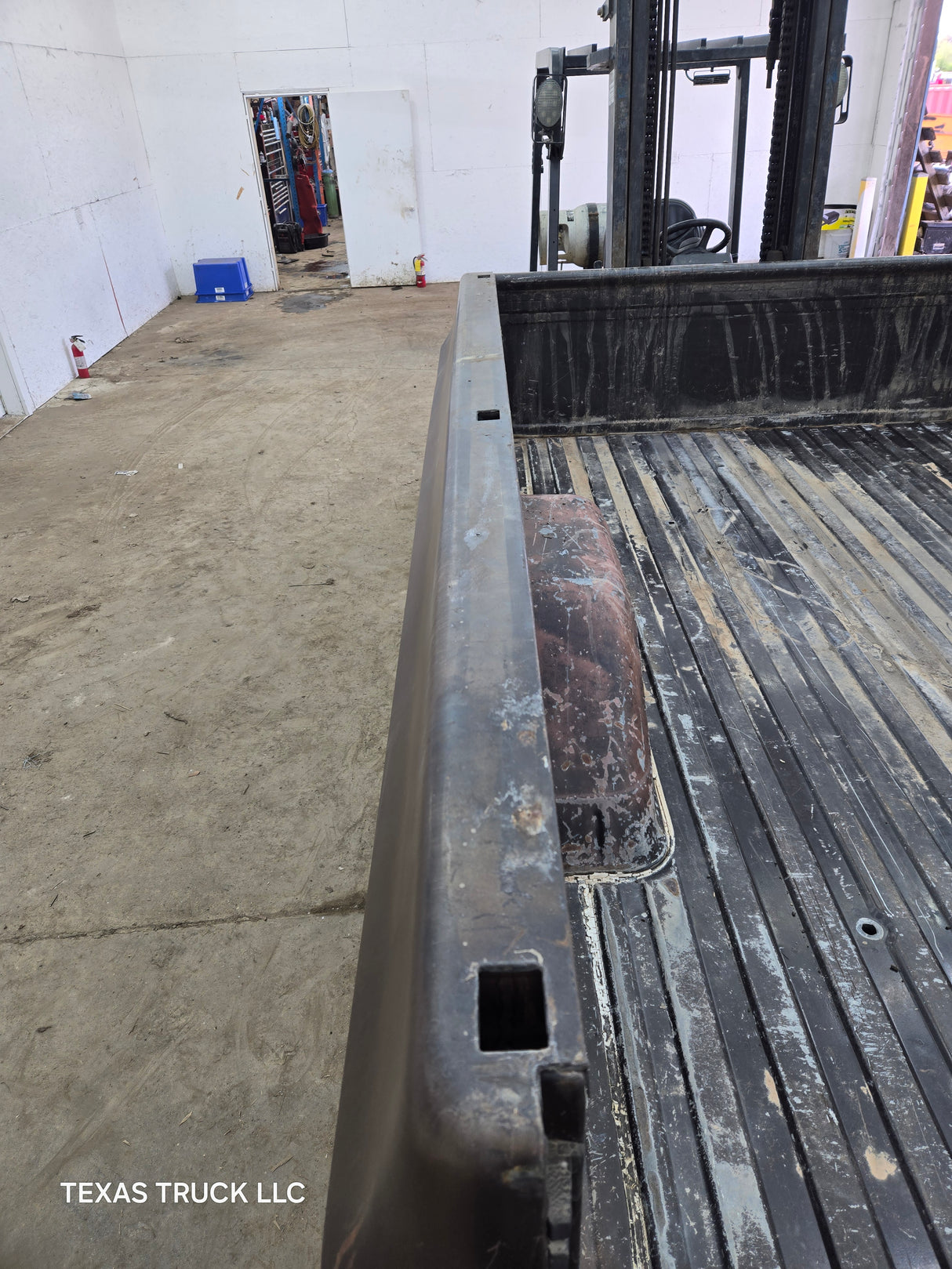 1979-1987 Chevrolet / GMC Square Body 8' Long Bed C10 C15 C20 C25 C35 K10 K15 K20 K25 K35
