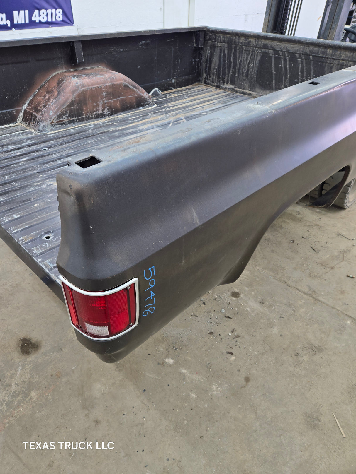 1979-1987 Chevrolet / GMC Square Body 8' Long Bed C10 C15 C20 C25 C35 K10 K15 K20 K25 K35