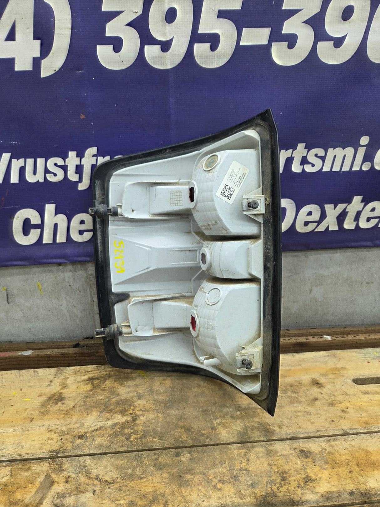 2014-2019 Chevy Silverado Passenger Side Halogen Tail Light