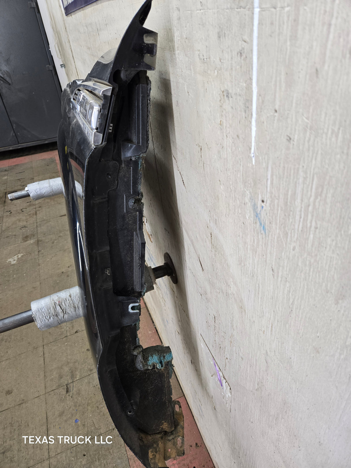 2011-2016 Ford Super Duty F250 F350 LH Driver Side Front Fender