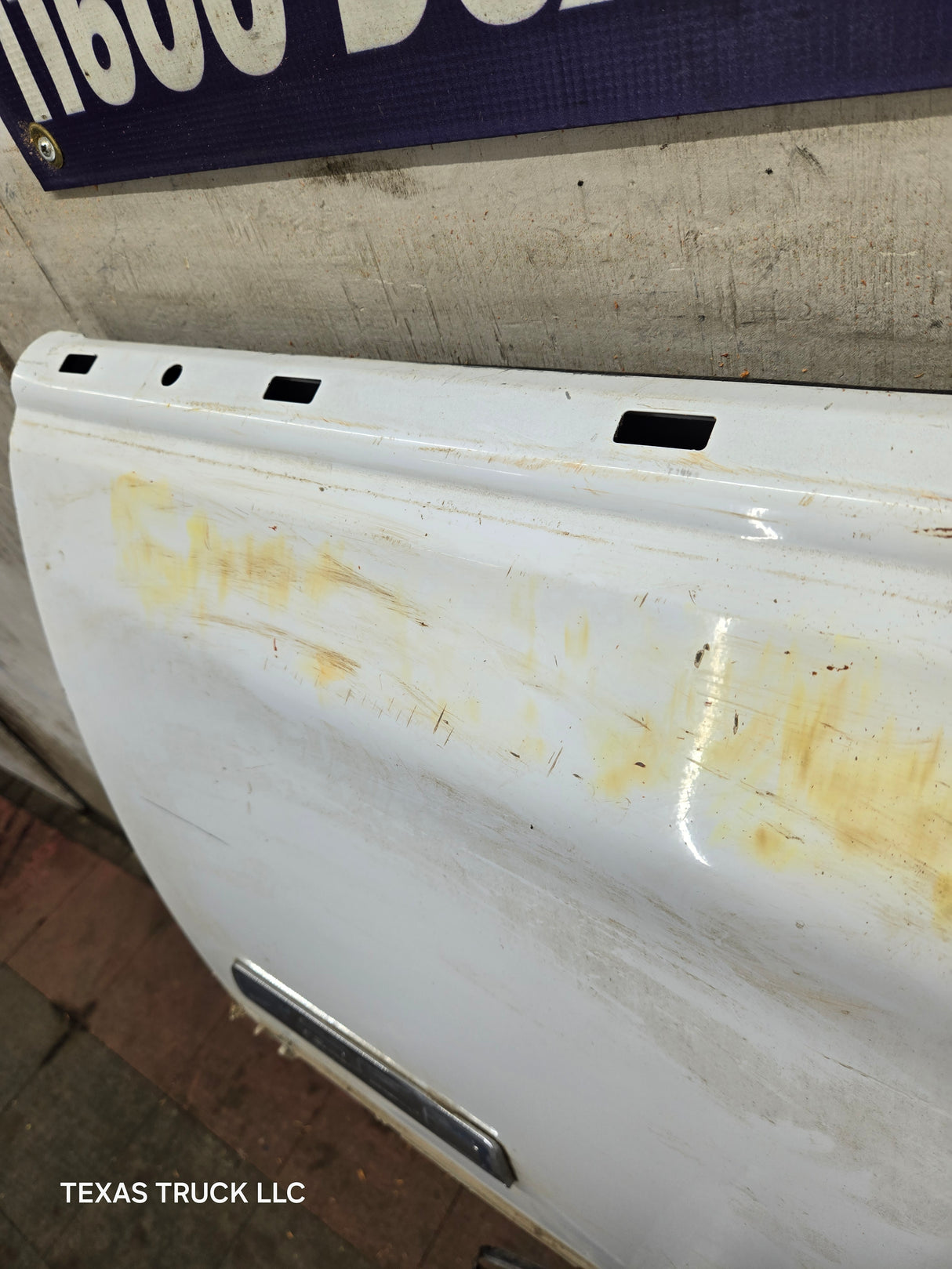1997-2003 F150 / 1999-2007 Ford F250 F350 F450 F550 Super Duty Tailgate