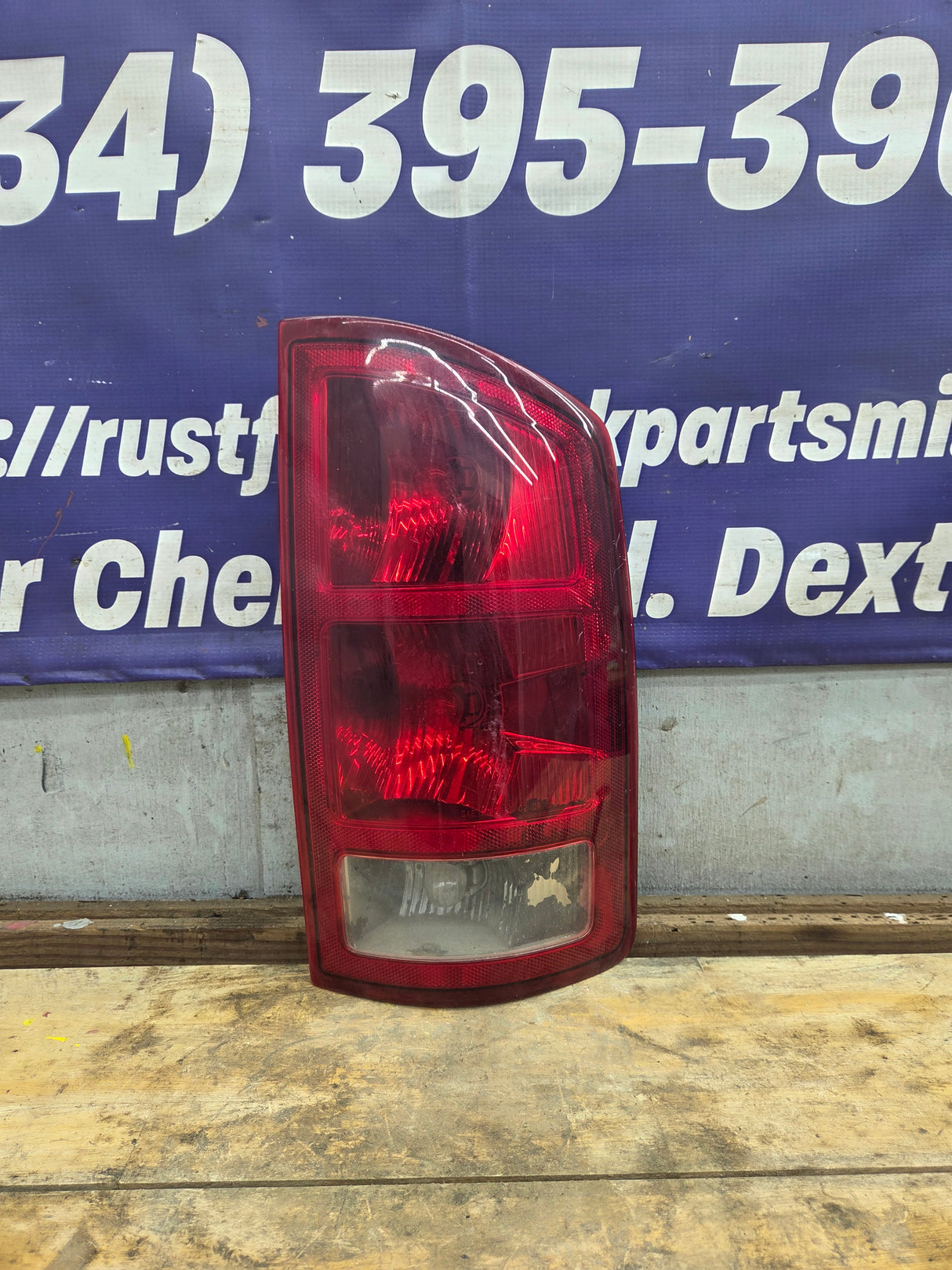 2003-2006 Dodge Ram 3rd Gen Passenger Side Tail Light 55077116