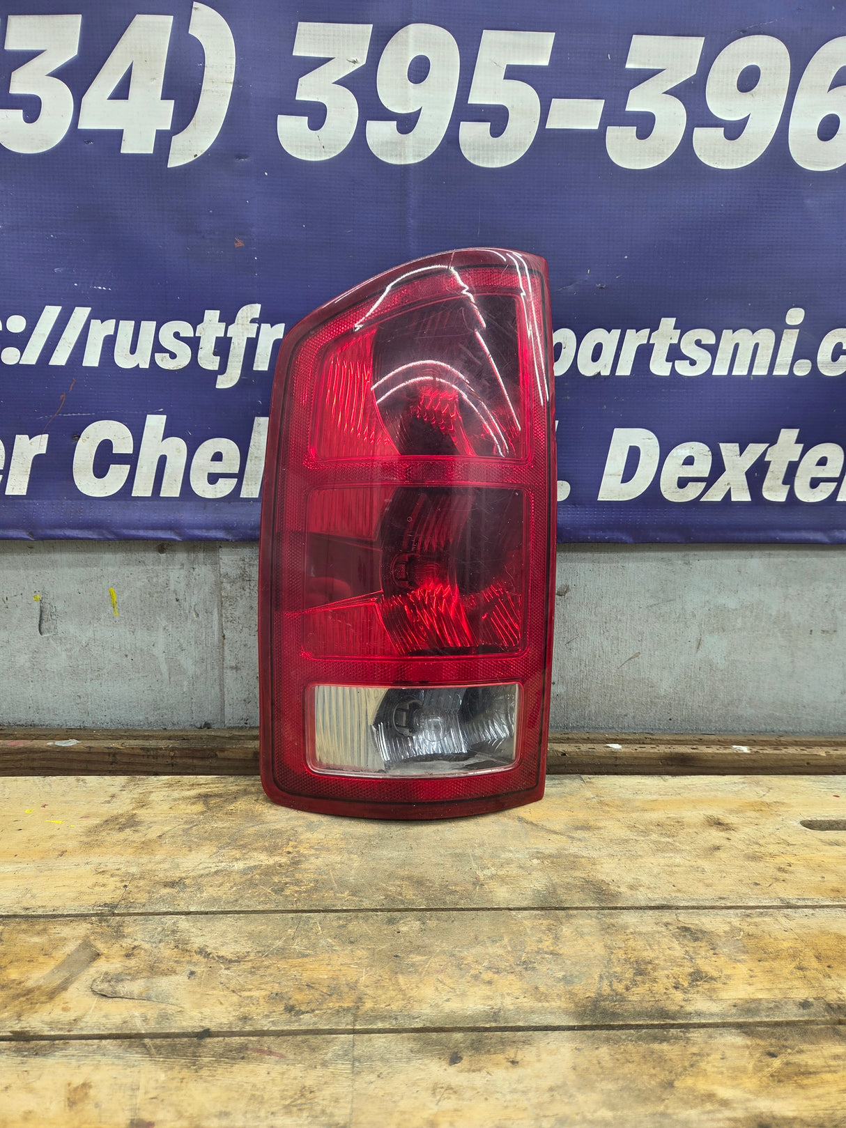2003-2006 Dodge Ram 3rd Gen Driver Side Tail Light 55077117