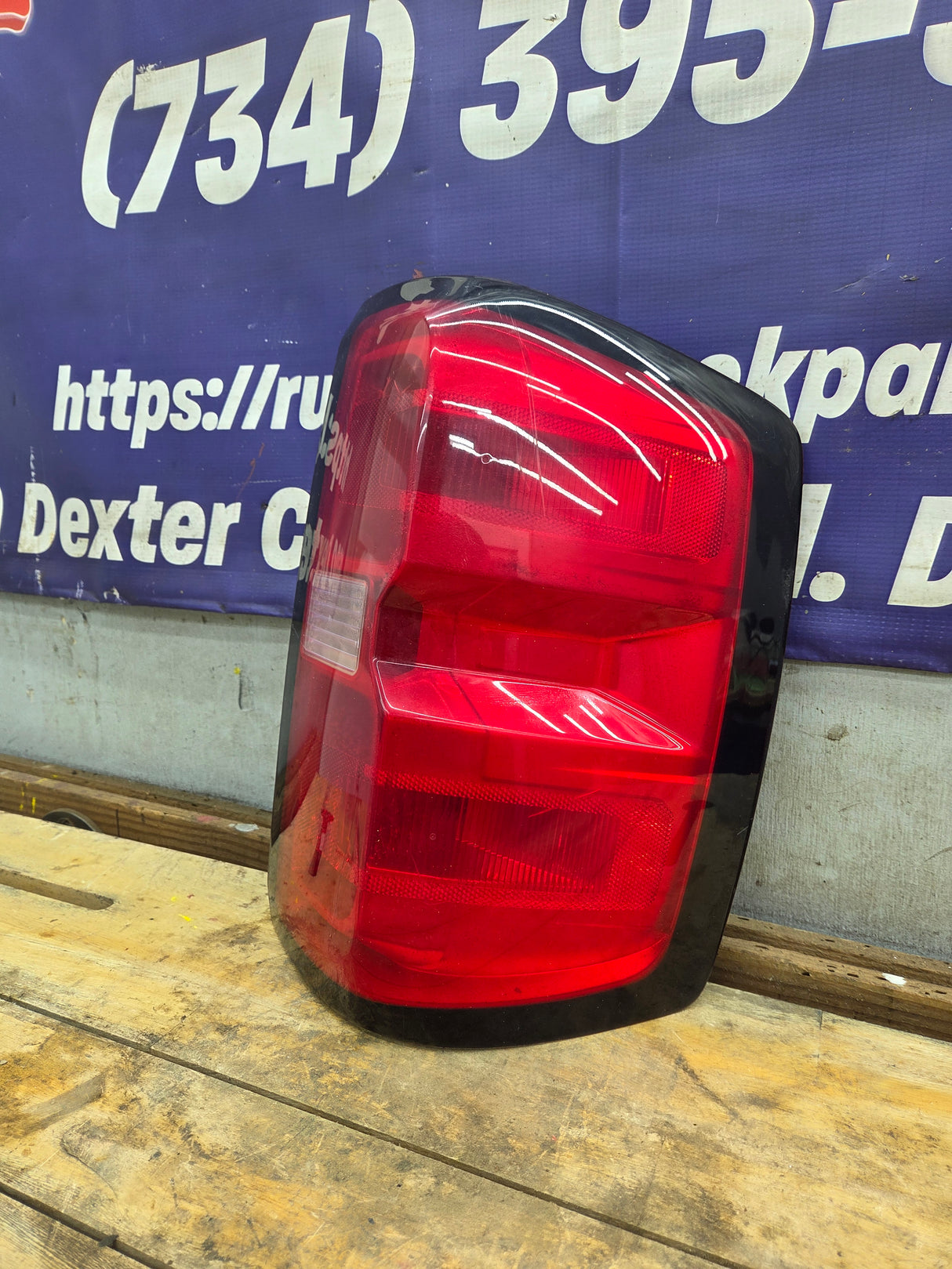 2014-2019 Chevy Silverado Passenger Side Halogen Tail Light