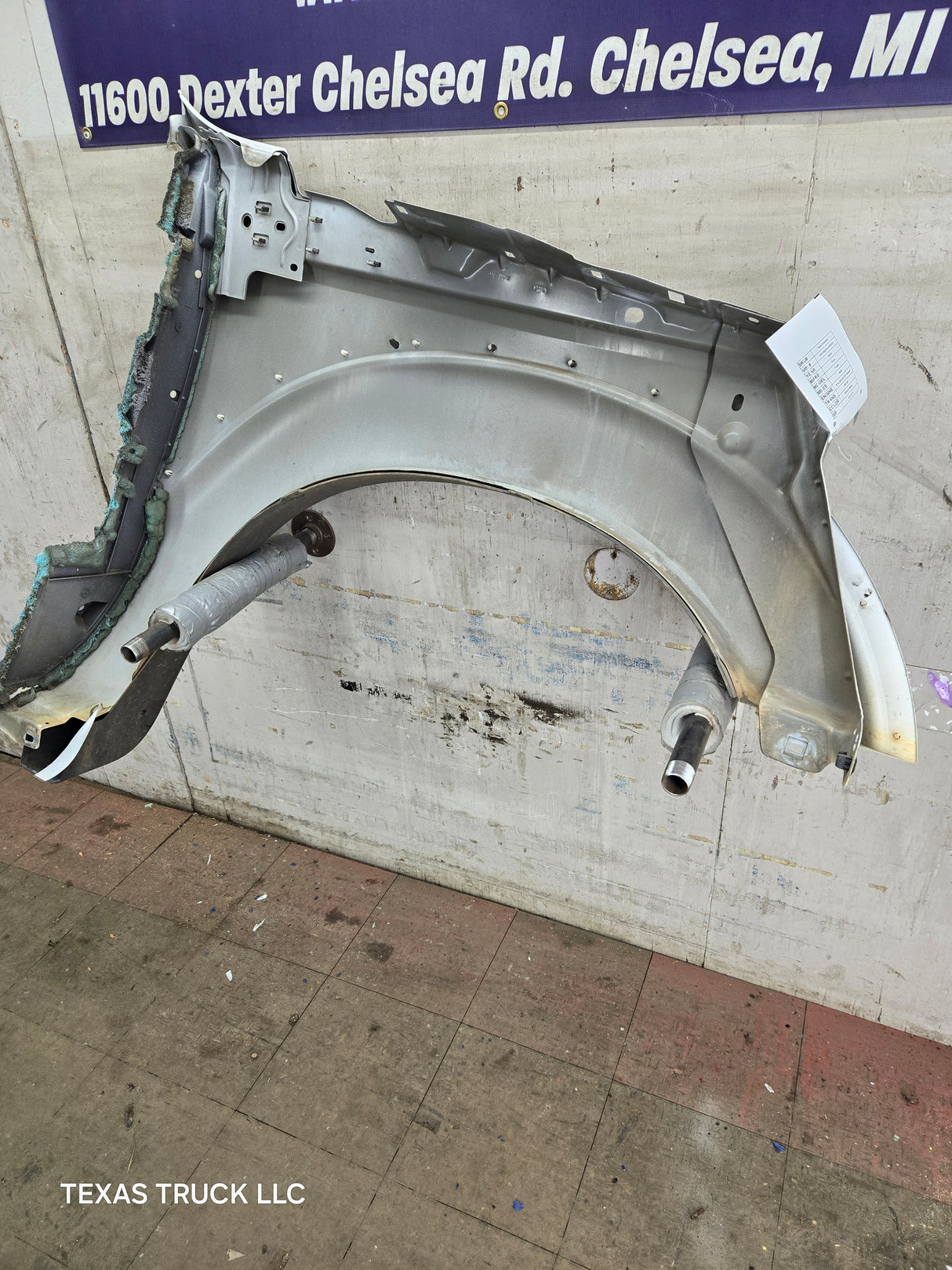 2011-2016 Ford Super Duty F450 F550 LH Driver Side Front Fender