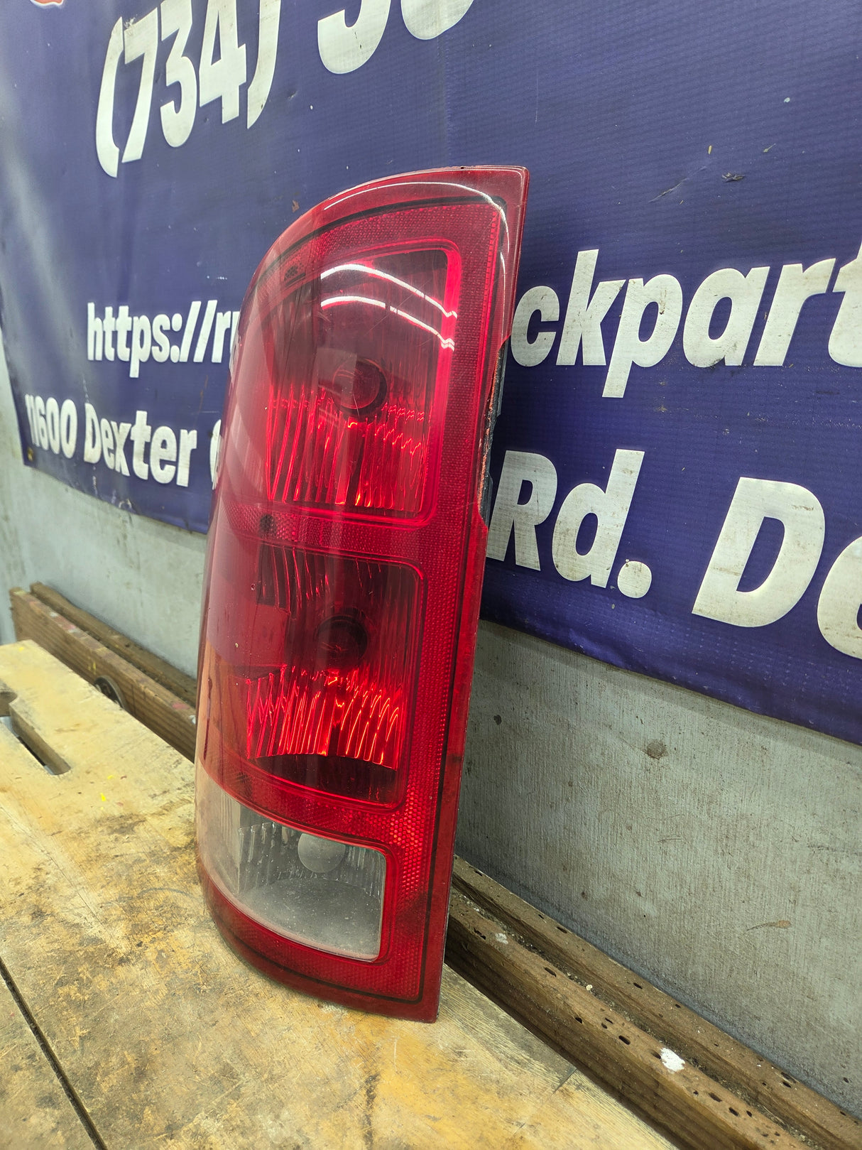 2003-2006 Dodge Ram 3rd Gen Driver Side Tail Light 55077117