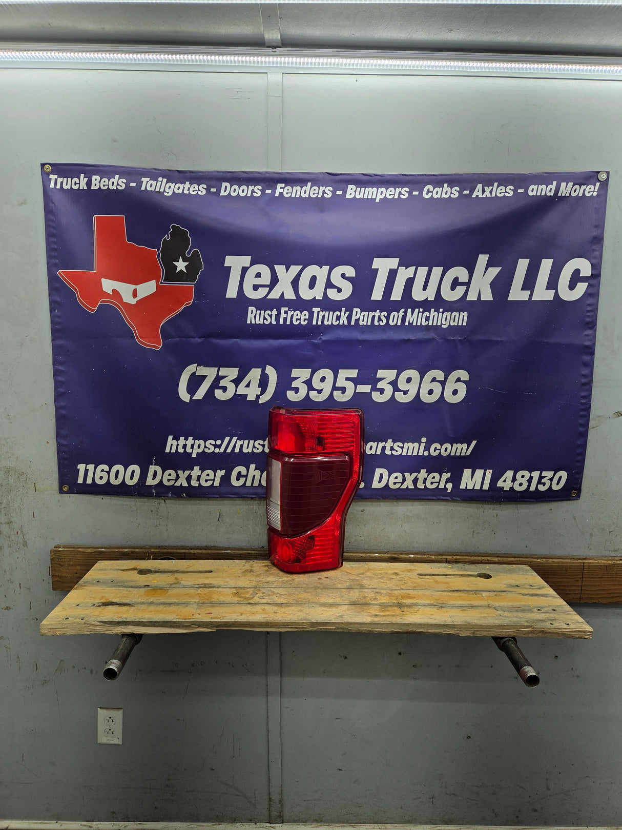 2020-2022 Ford Super Duty Passenger Side Tail Light W/BLISS Radar Blind Spot LED Reverse LED LC3B-13B504-BG F250 F350 F450 F550