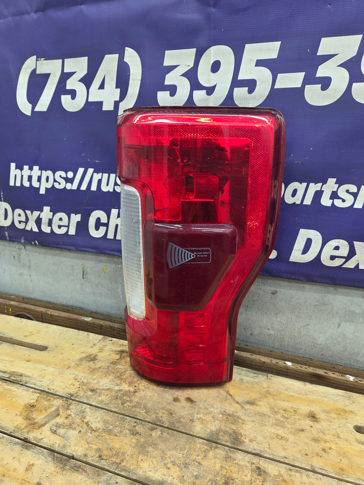 2017-2019 Ford Super Duty Passenger Side Tail Light W/BLISS Blind Spot Radar Sensor HC3B-13B504-BJ F250 F350 F450 F550