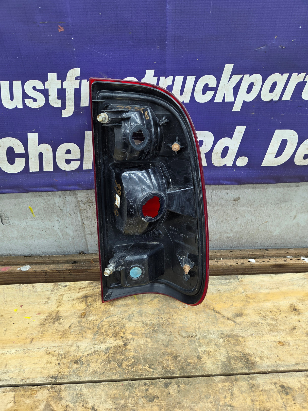 2008-2016 Ford Super Duty Driver Side Tail Light F250 F350 F450 F550