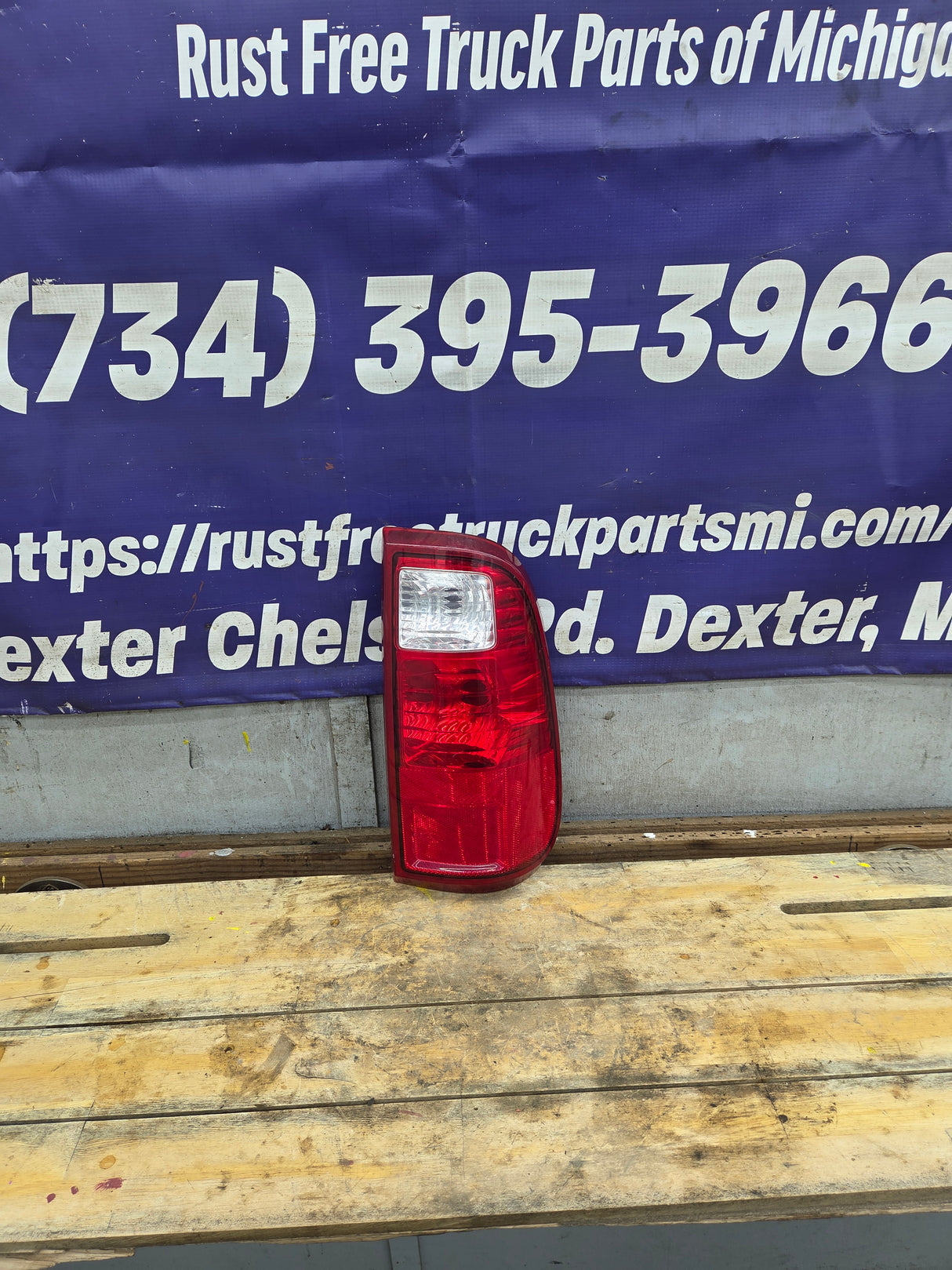 2008-2016 Ford Super Duty Passenger Side Tail Light F250 F350 F450 F550