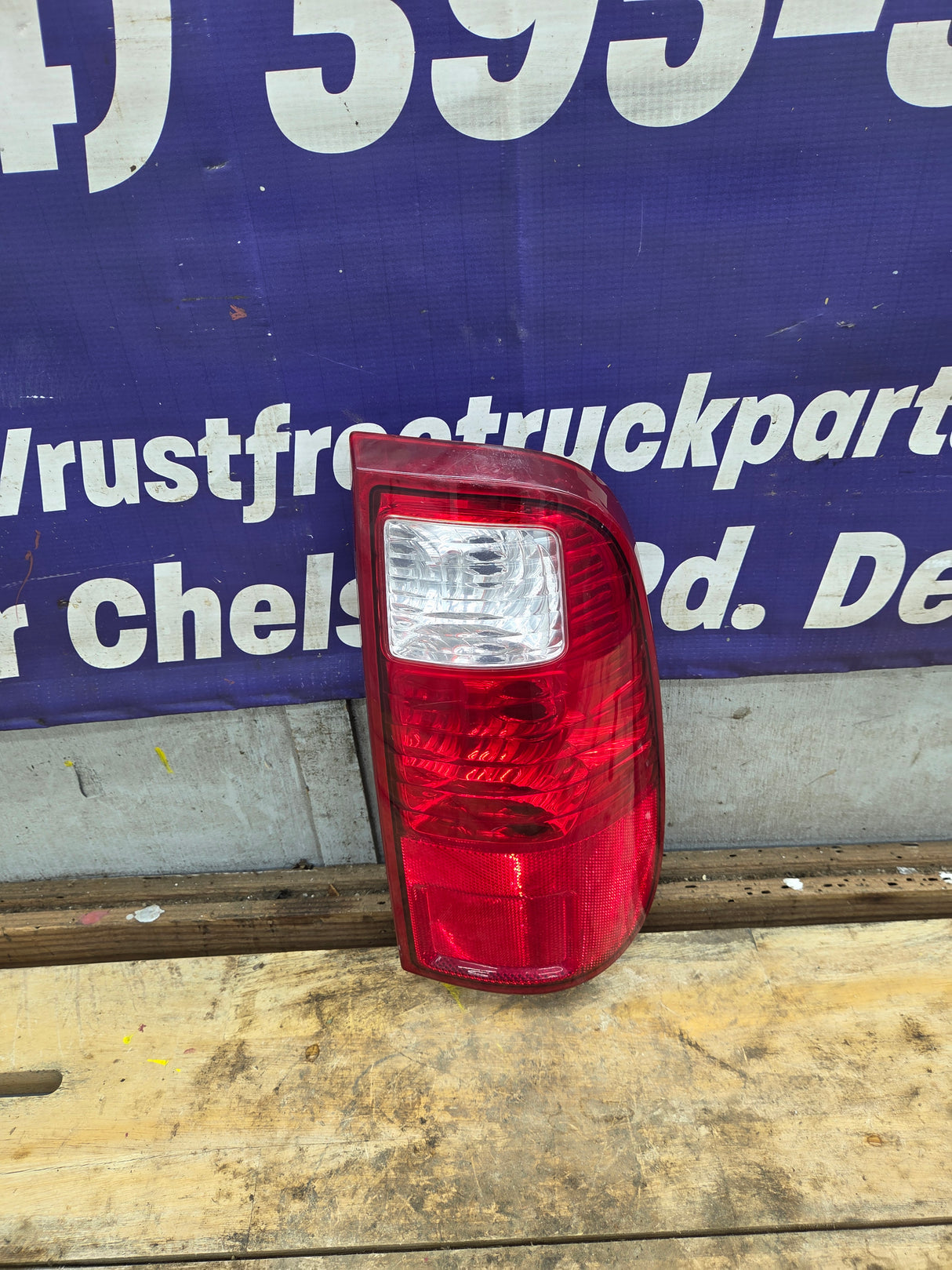 2008-2016 Ford Super Duty Passenger Side Tail Light F250 F350 F450 F550