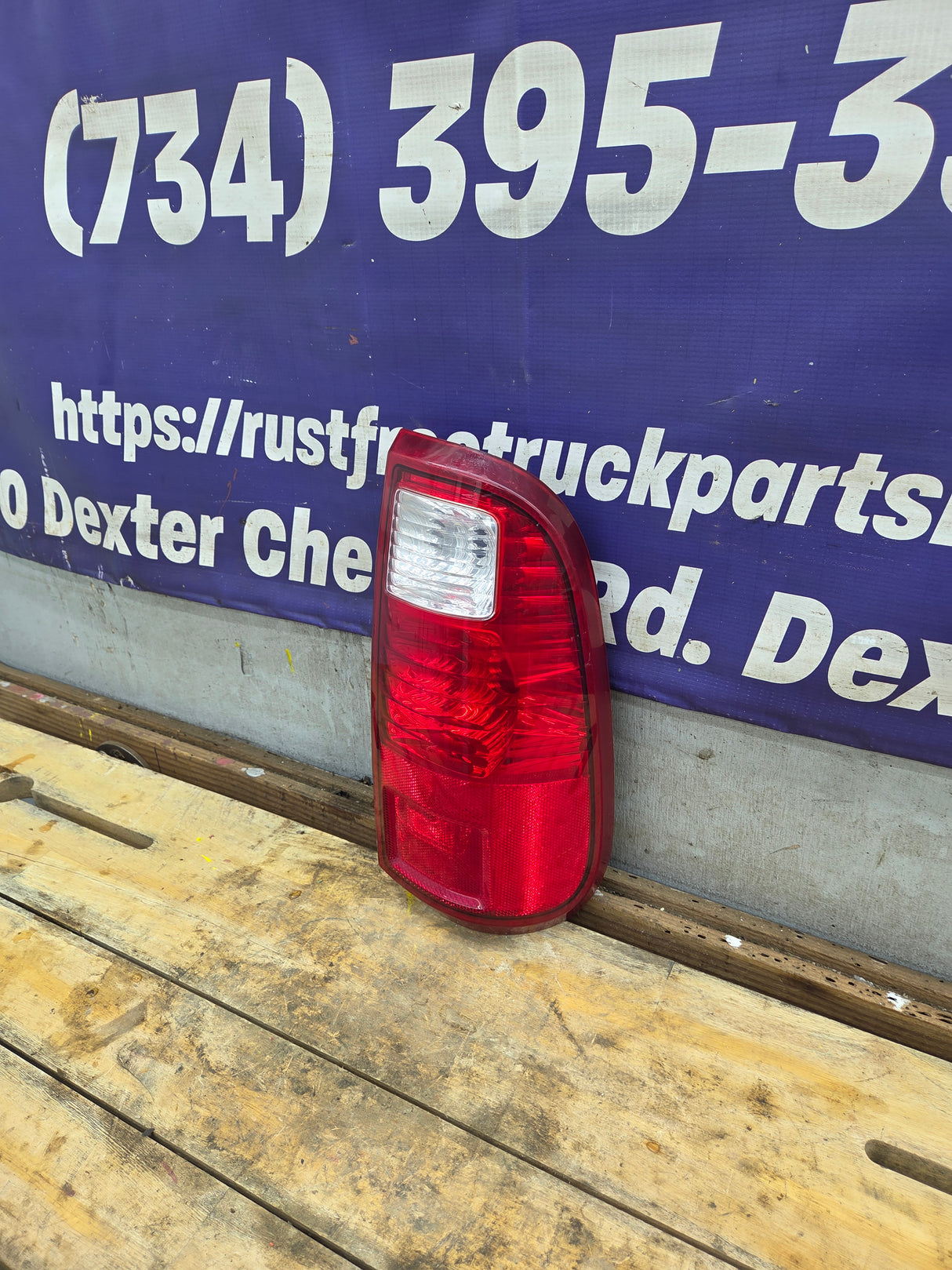 2008-2016 Ford Super Duty Passenger Side Tail Light F250 F350 F450 F550