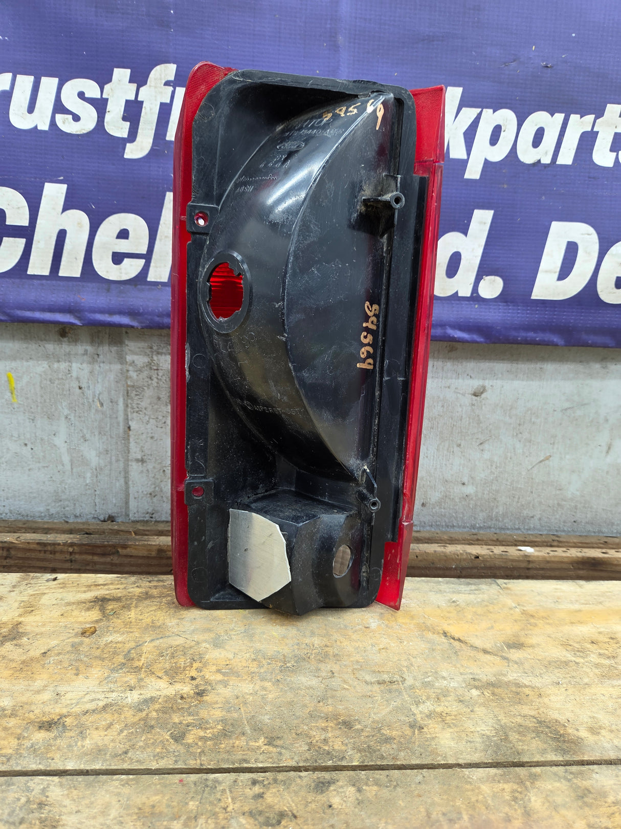 1987-1989 Ford Passenger Side Tail Light F150 F250