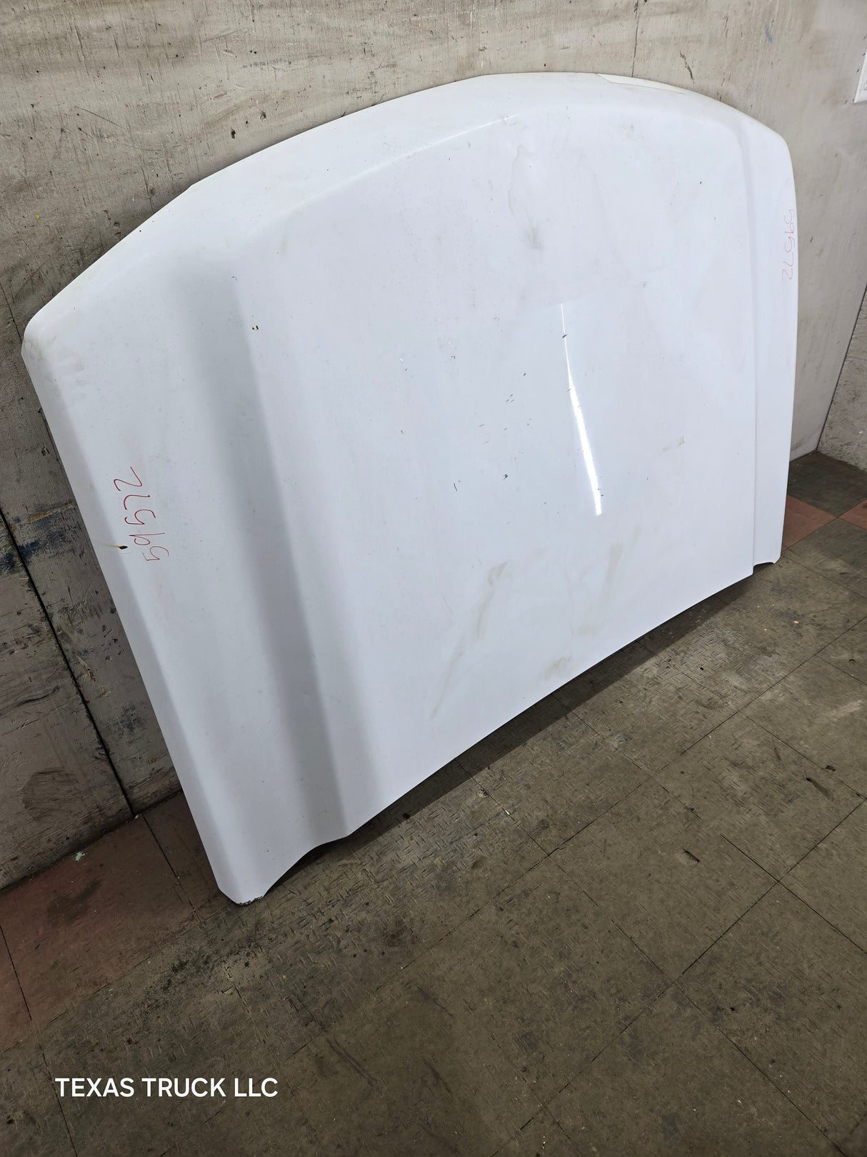 2003-2006 Chevrolet Silverado 2500 3500 Cateye HD Hood OEM - Summit White