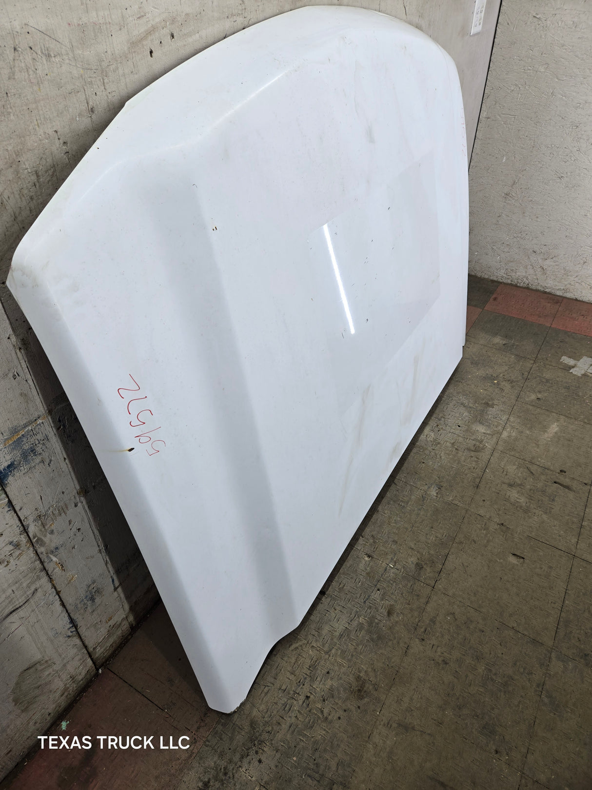 2003-2006 Chevrolet Silverado 2500 3500 Cateye HD Hood OEM - Summit White