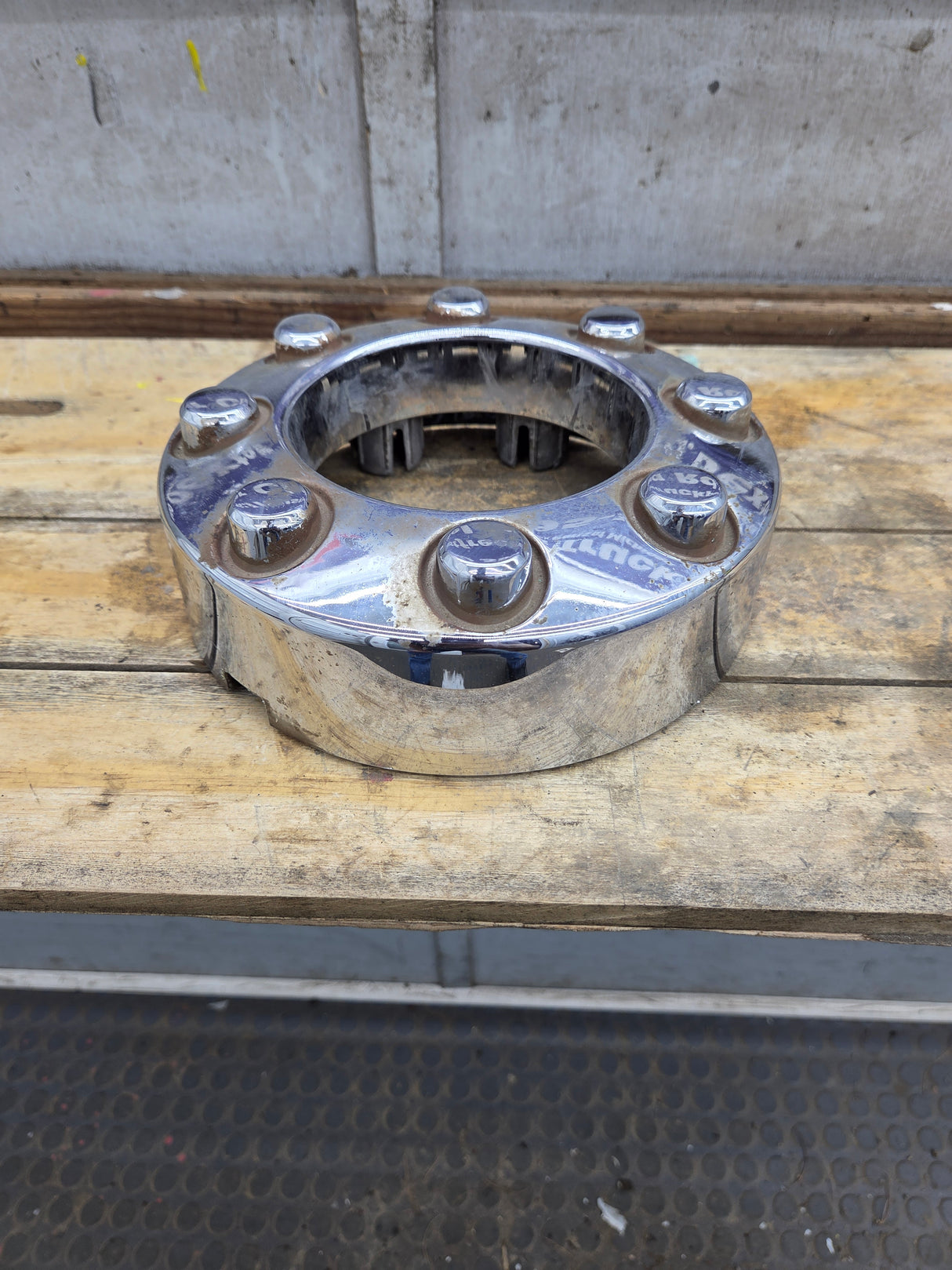 2008-2016 Ford Super Duty Front Hub Cap Center Cap 8 LUG F250 F350