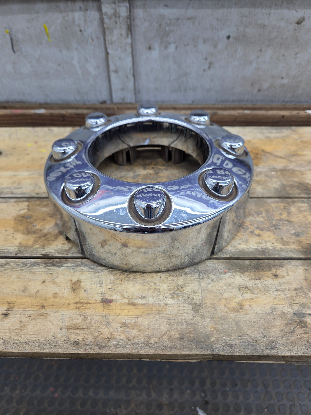 2008-2016 Ford Super Duty Front Hub Cap Center Cap 8 LUG F250 F350
