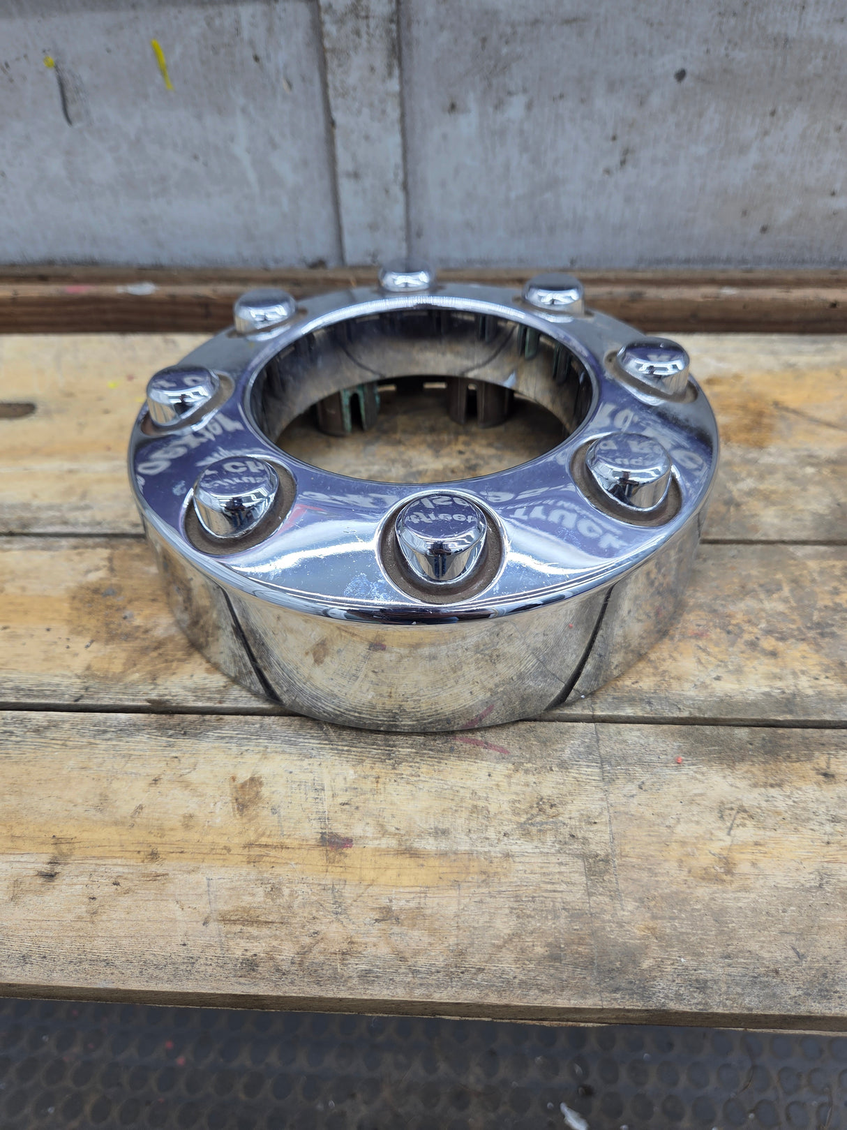 2008-2016 Ford Super Duty Front Hub Cap Center Cap 8 LUG F250 F350