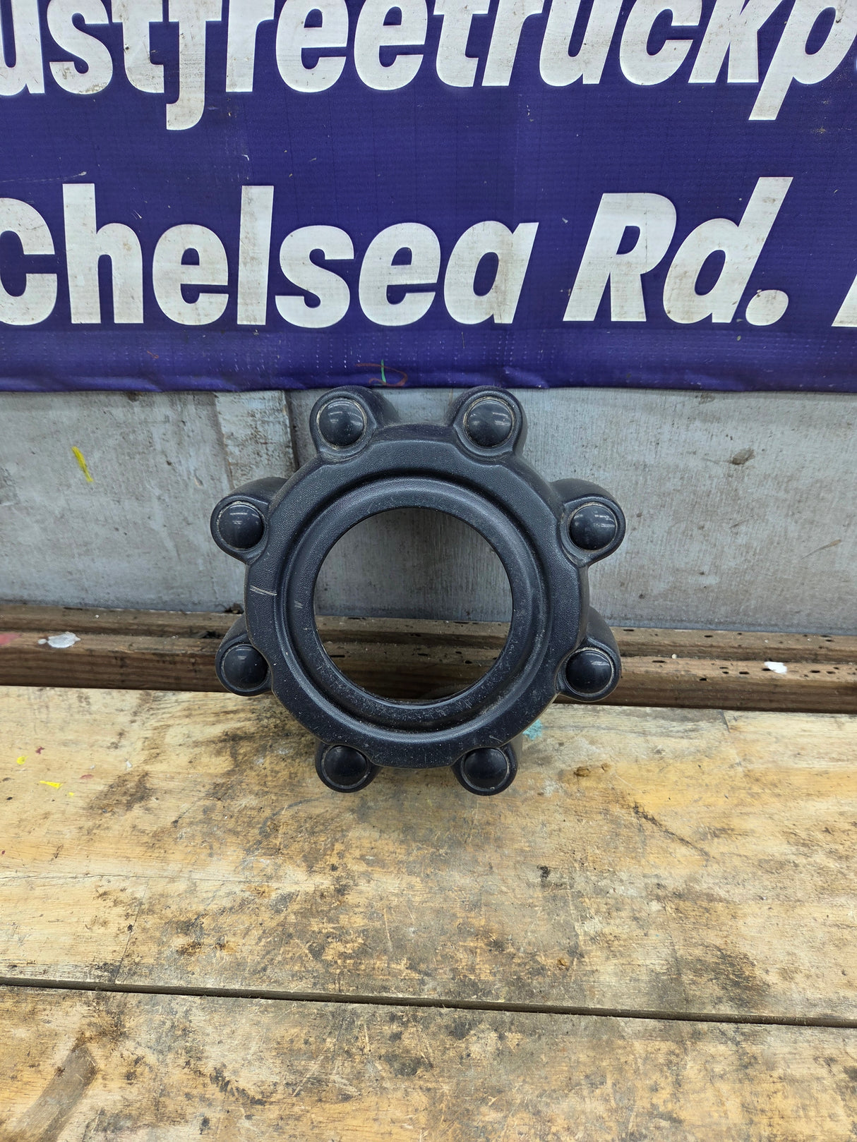1999-2007 Ford Super Duty Black Front Hub Cap 4wd Center Cap SRW 8 LUG